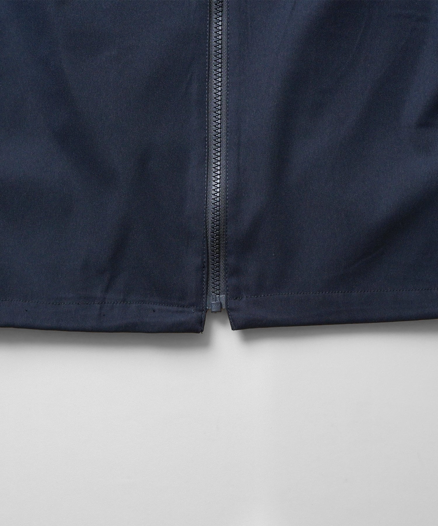 セットアップ対応 スタンドネック 裾ひもドロスト フルジップナイロンテックベスト