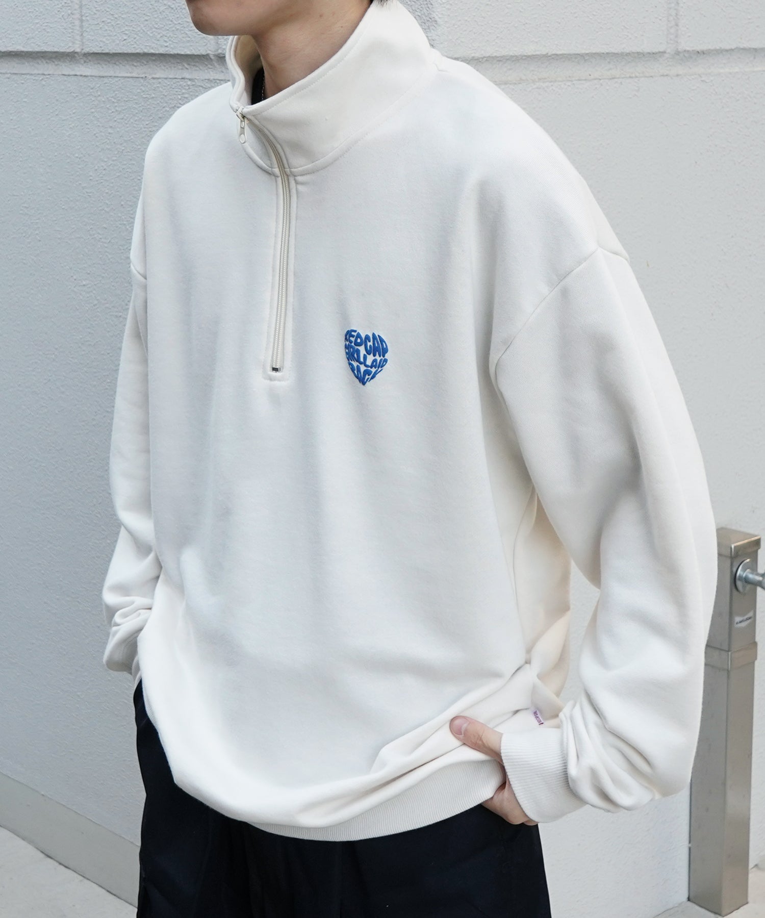 【RED CAP GIRL】24SS ビッグシルエット バックプリント ハーフジッププルオーバースウェット