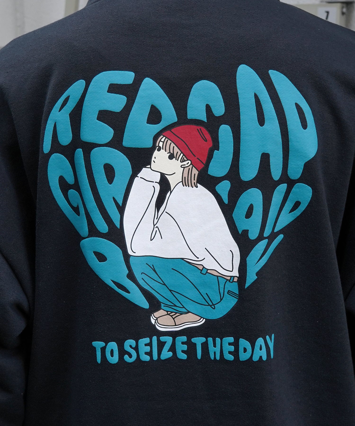 【RED CAP GIRL】24SS ビッグシルエット バックプリント ハーフジッププルオーバースウェット