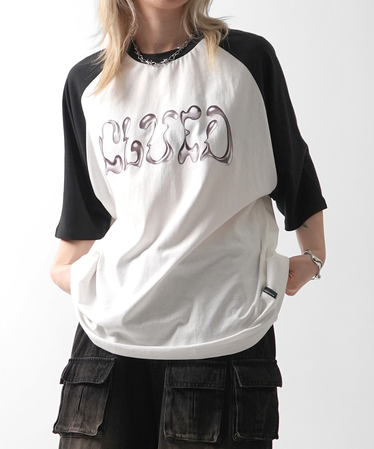 25SS 韓国ストリート メタル文字 グランジロゴ Y2K ビッグシルエット半袖Tシャツ