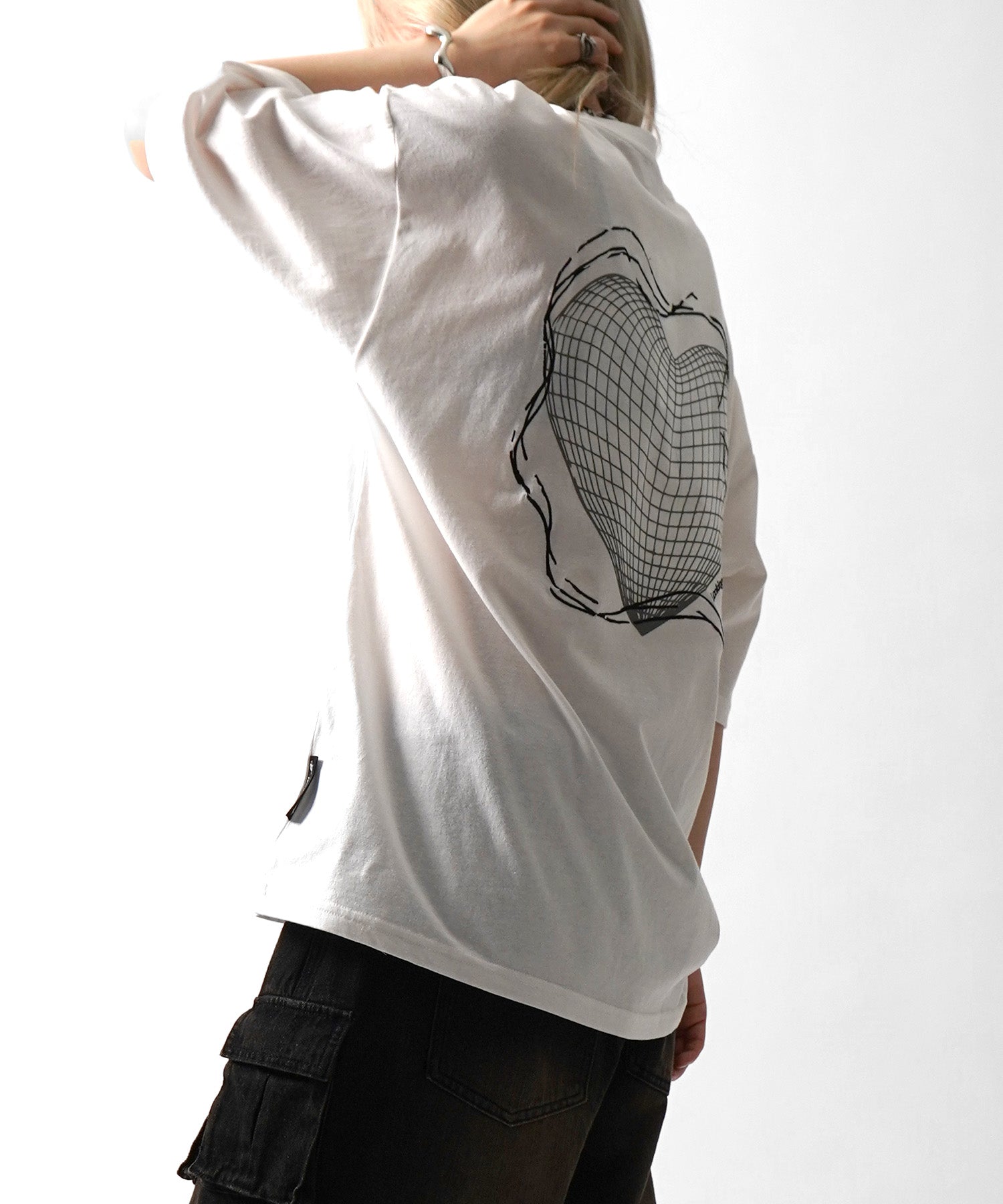 25SS 韓国ストリート ハート グランジロゴ Y2K ビッグシルエット半袖Tシャツ