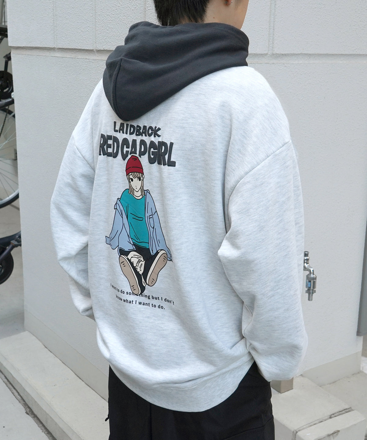 【RED CAP GIRL】24SS ビッグシルエット フロント発泡プリントプルオーバーパーカー