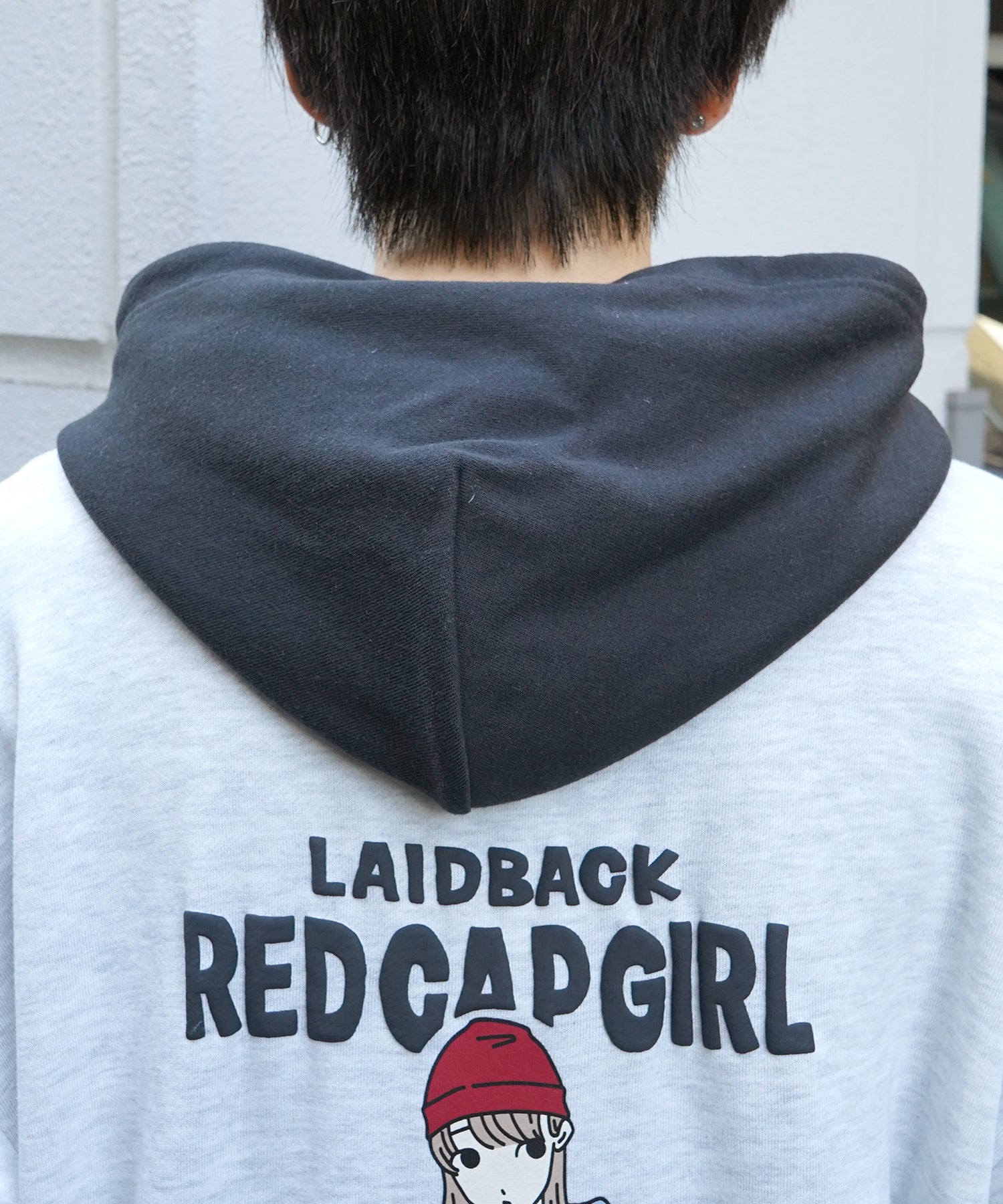 【RED CAP GIRL】24SS ビッグシルエット フロント発泡プリントプルオーバーパーカー