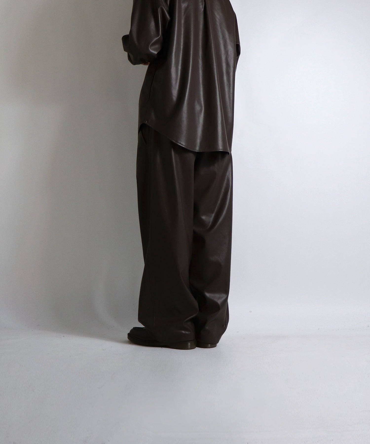 【セットアップ対応】シンセティックレザーワイドパンツ