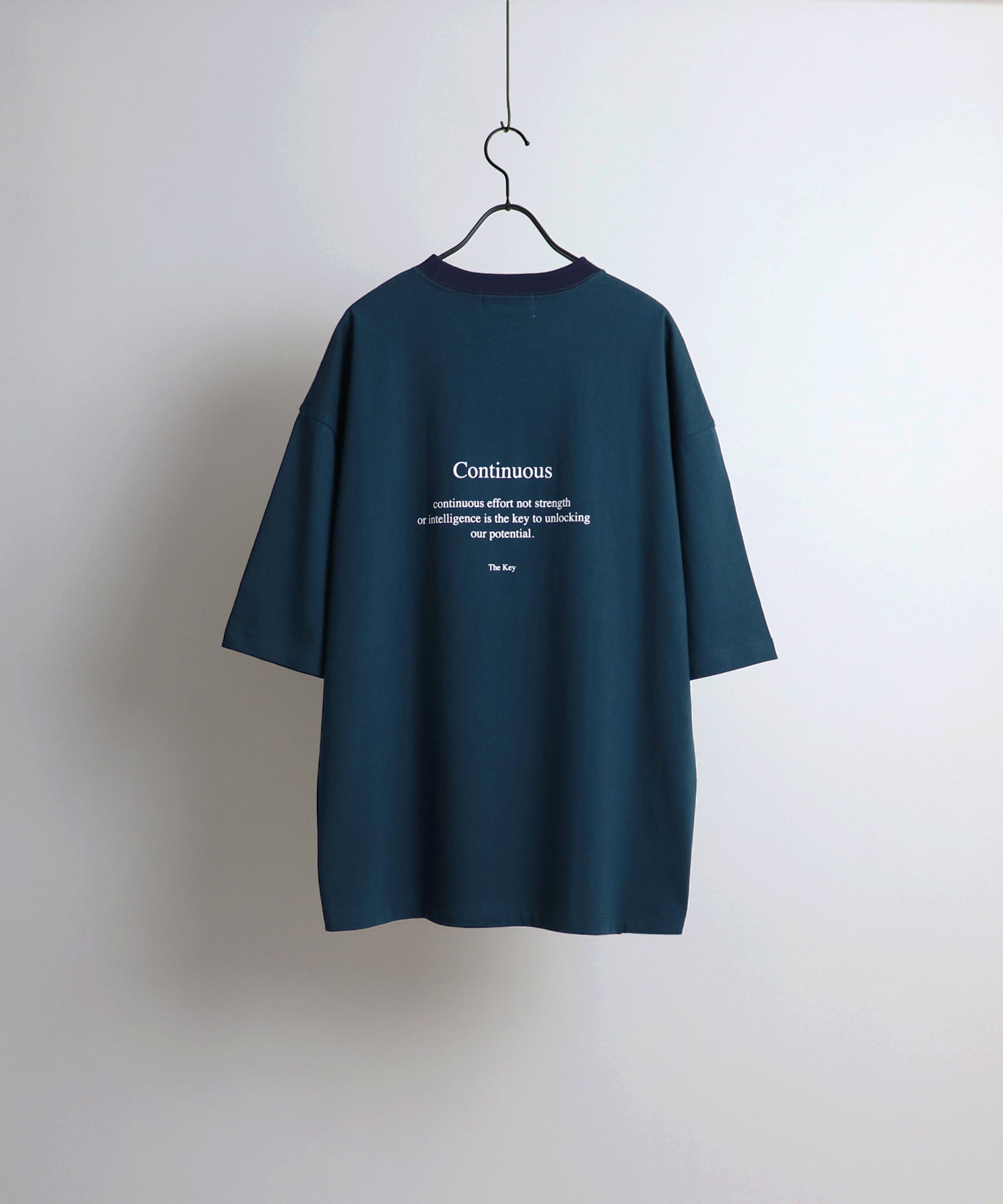 ボックスロゴルーズTシャツ