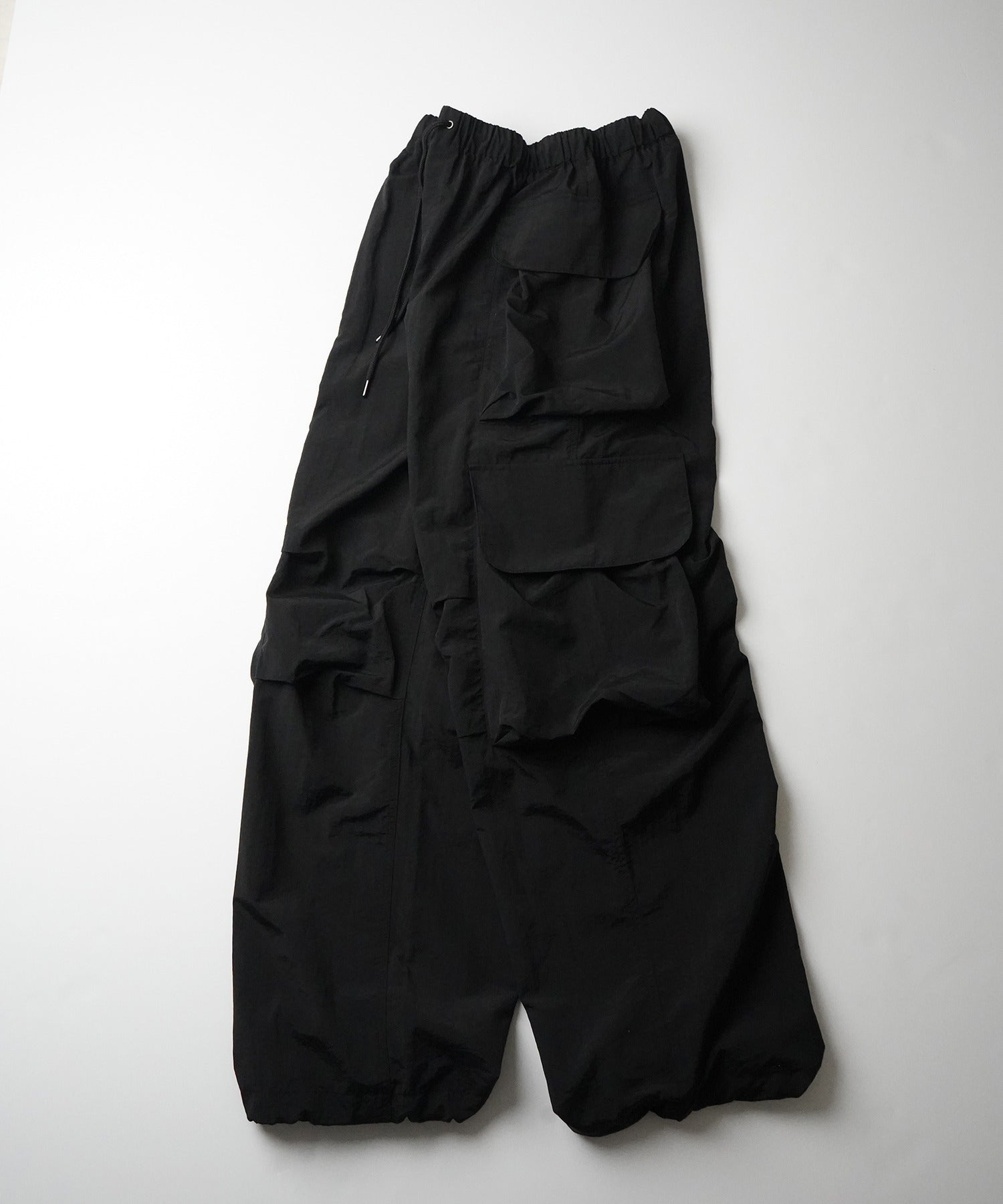【Labordi】24AW マルチポケット ナイロンカーゴパンツ 裾ドローコード ワイドパンツ