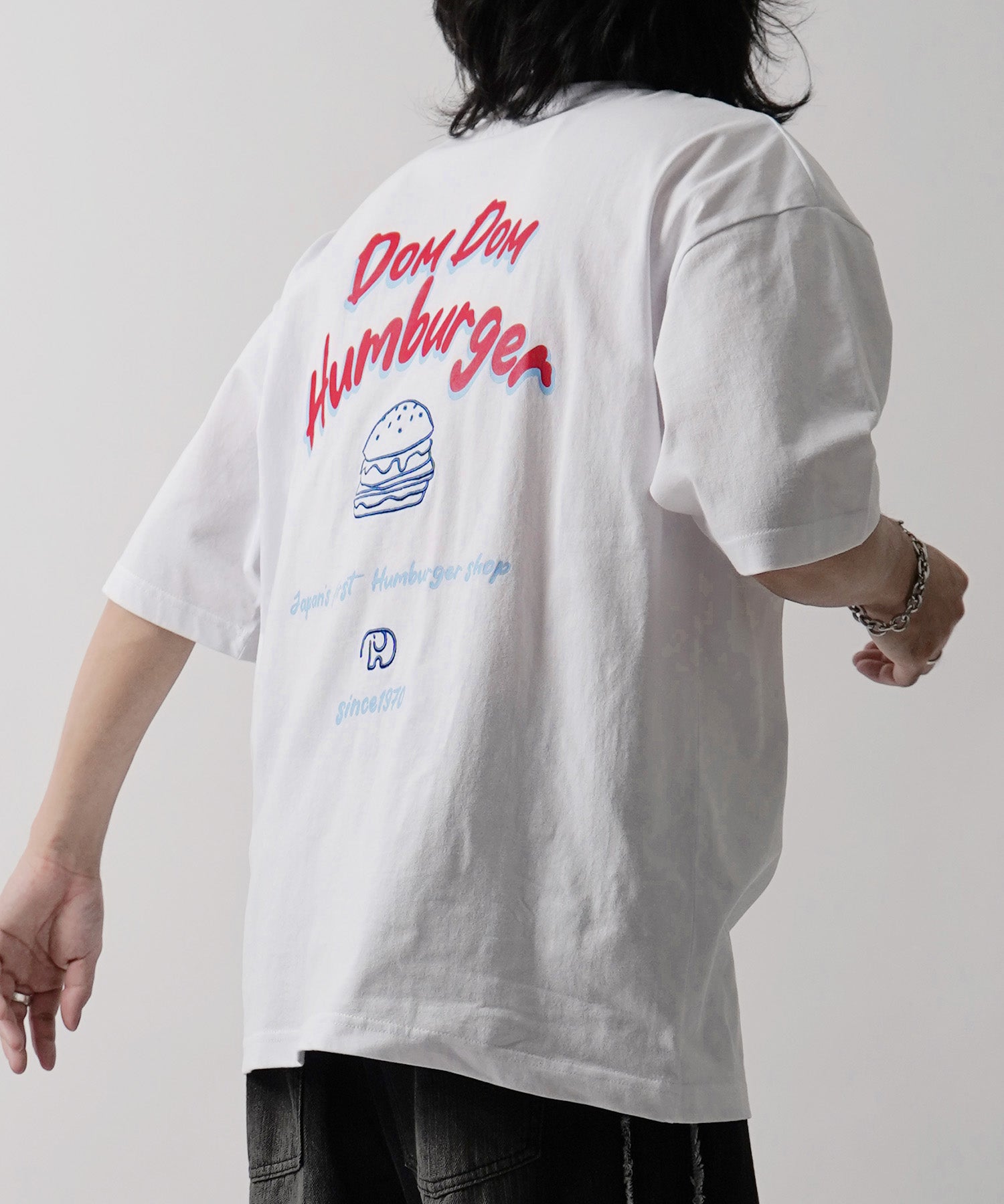 25SS 【DOMDOM / ドムドムハンバーガー】 ビッグシルエット バックプリント半袖Tシャツ
