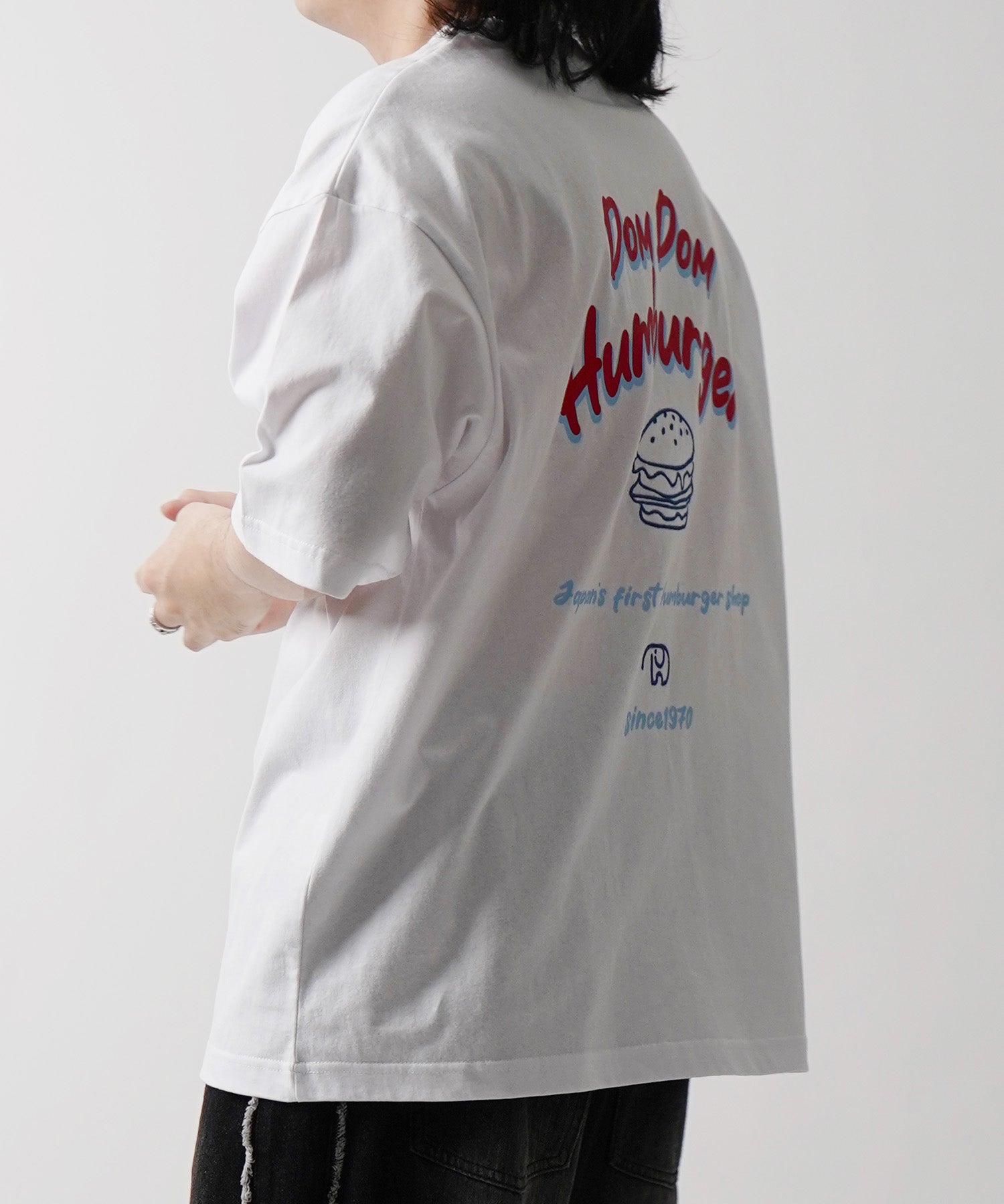 25SS 【DOMDOM / ドムドムハンバーガー】 ビッグシルエット バックプリント半袖Tシャツ