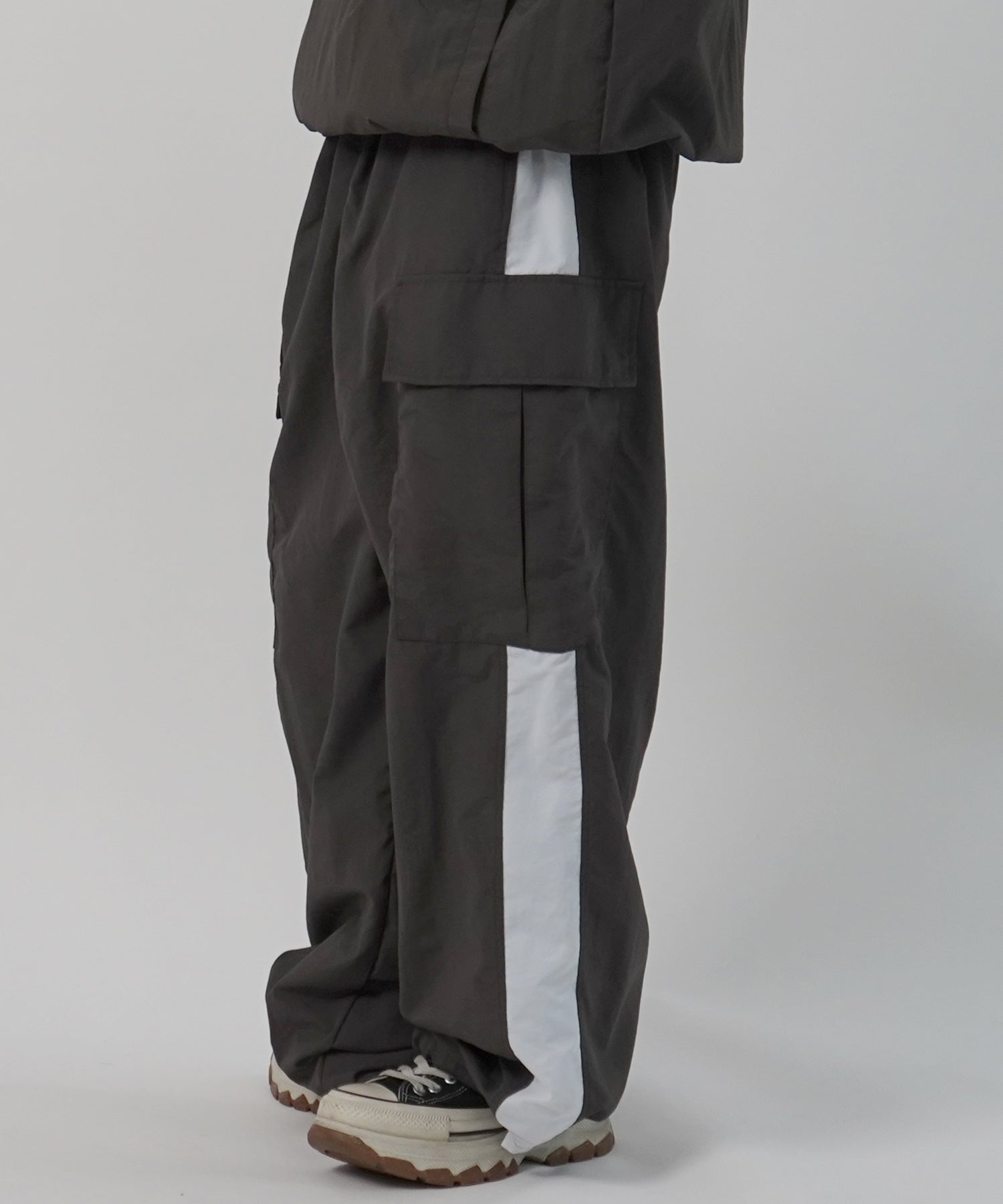 25SS セットアップ対応 ドロスト サイドライン ナイロンカーゴパンツ ワイドパンツ
