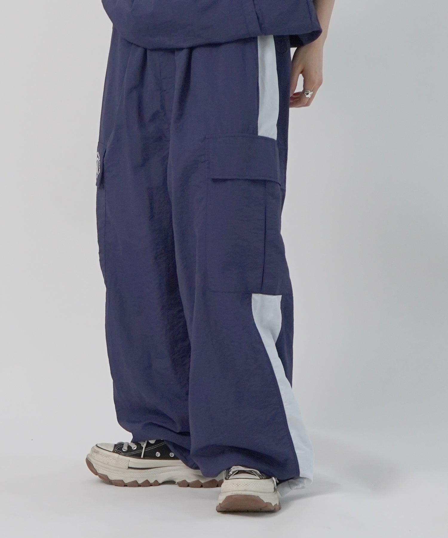 25SS セットアップ対応 ドロスト サイドライン ナイロンカーゴパンツ ワイドパンツ