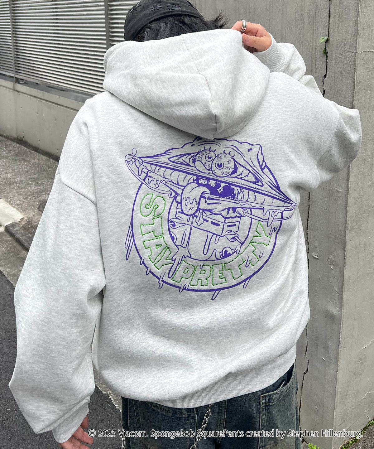 【SPONGE BOB / スポンジボブ】バックプリント 刺繍 プルパーカー