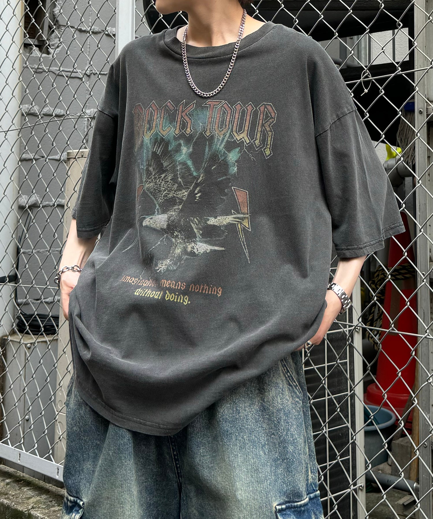 ヴィンテージライク ロックプリント レトロ ピグメント加工 ビッグシルエット半袖バンドTシャツ