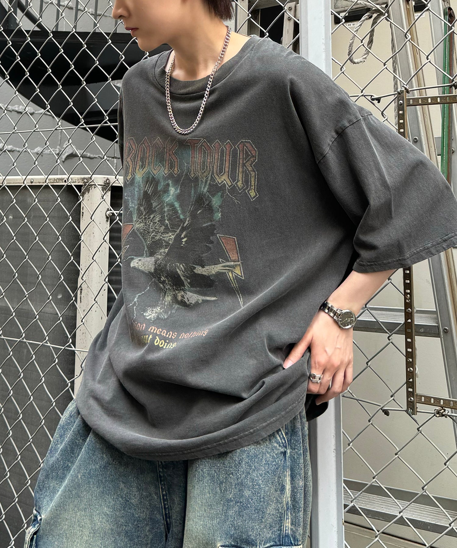 ヴィンテージライク ロックプリント レトロ ピグメント加工 ビッグシルエット半袖バンドTシャツ