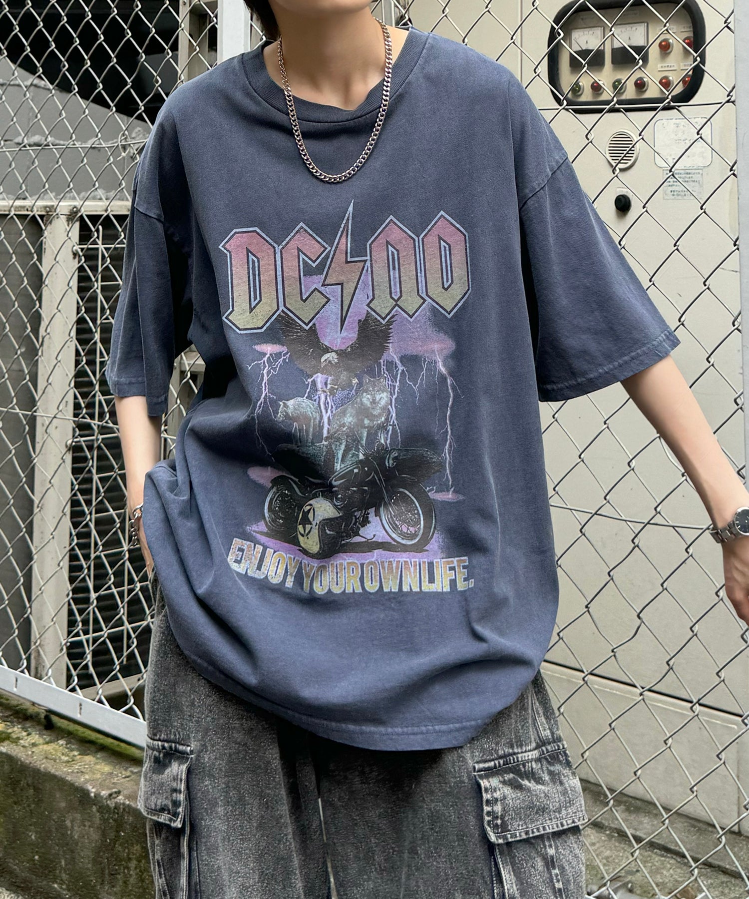 ヴィンテージライク ロックプリント レトロ ピグメント加工 ビッグシルエット半袖バンドTシャツ