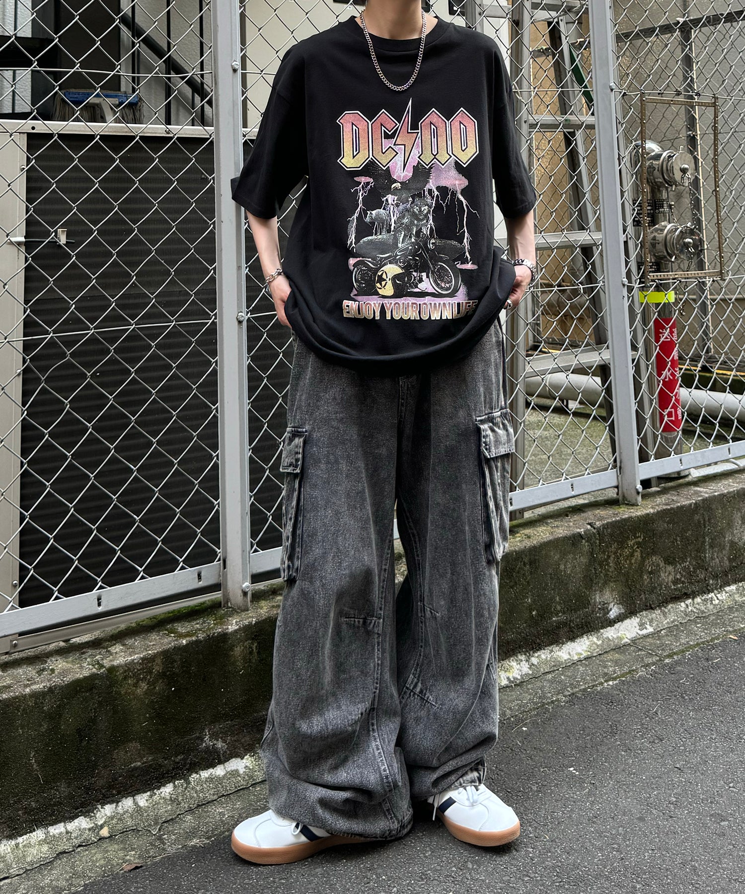 ヴィンテージライク ロックプリント レトロ ピグメント加工 ビッグシルエット半袖バンドTシャツ