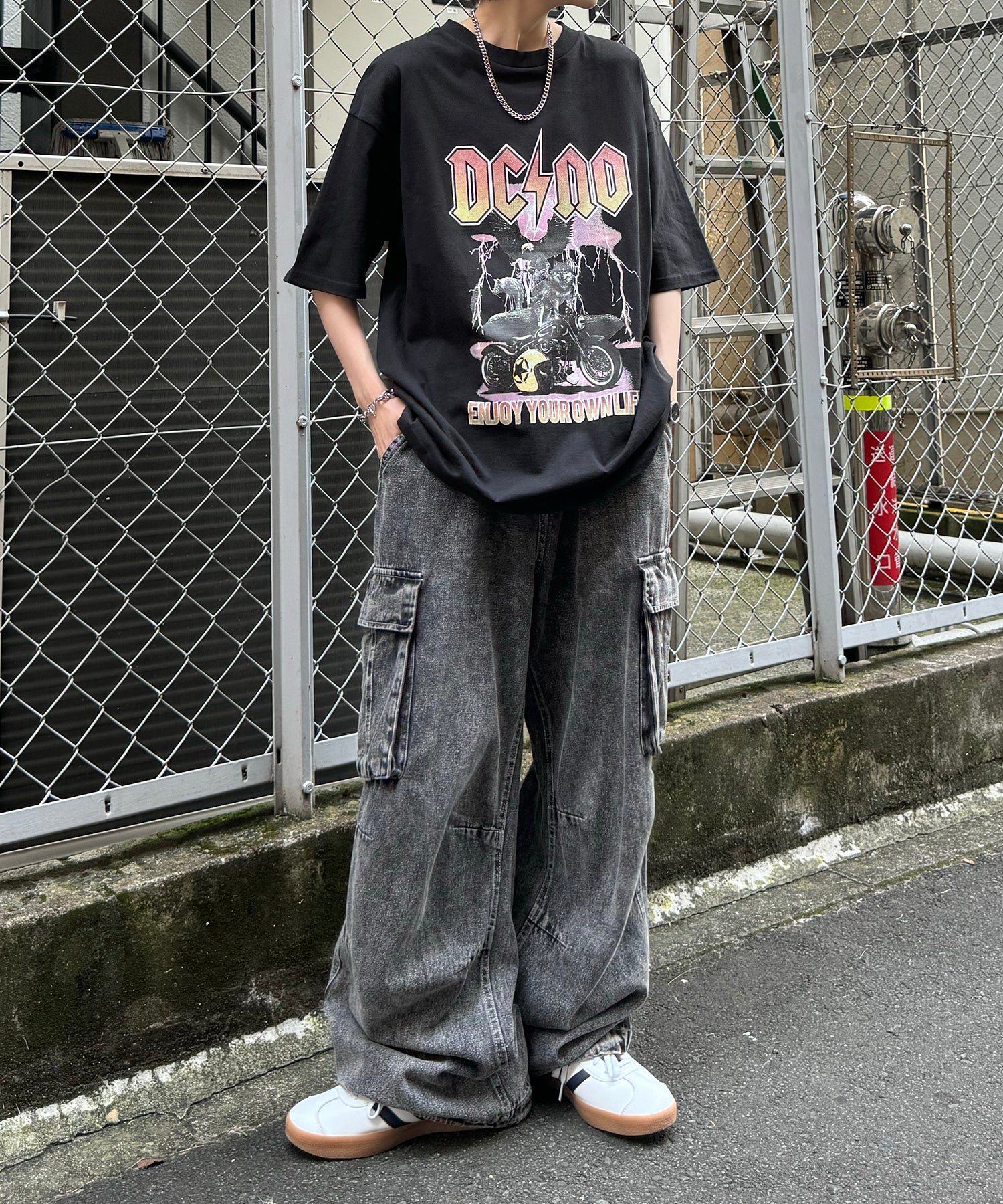 ヴィンテージライク ロックプリント レトロ ピグメント加工 ビッグシルエット半袖バンドTシャツ