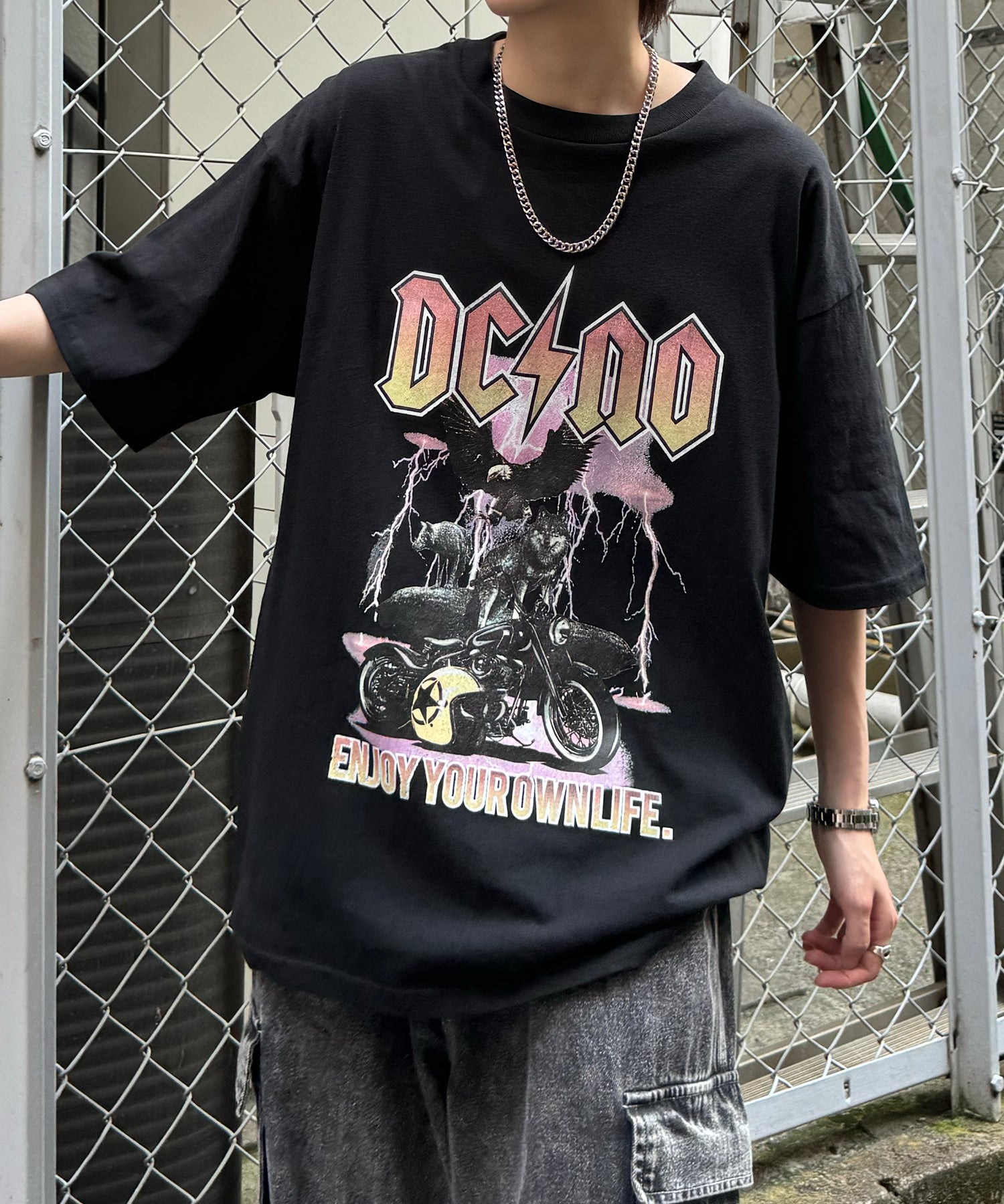 ヴィンテージライク ロックプリント レトロ ピグメント加工 ビッグシルエット半袖バンドTシャツ