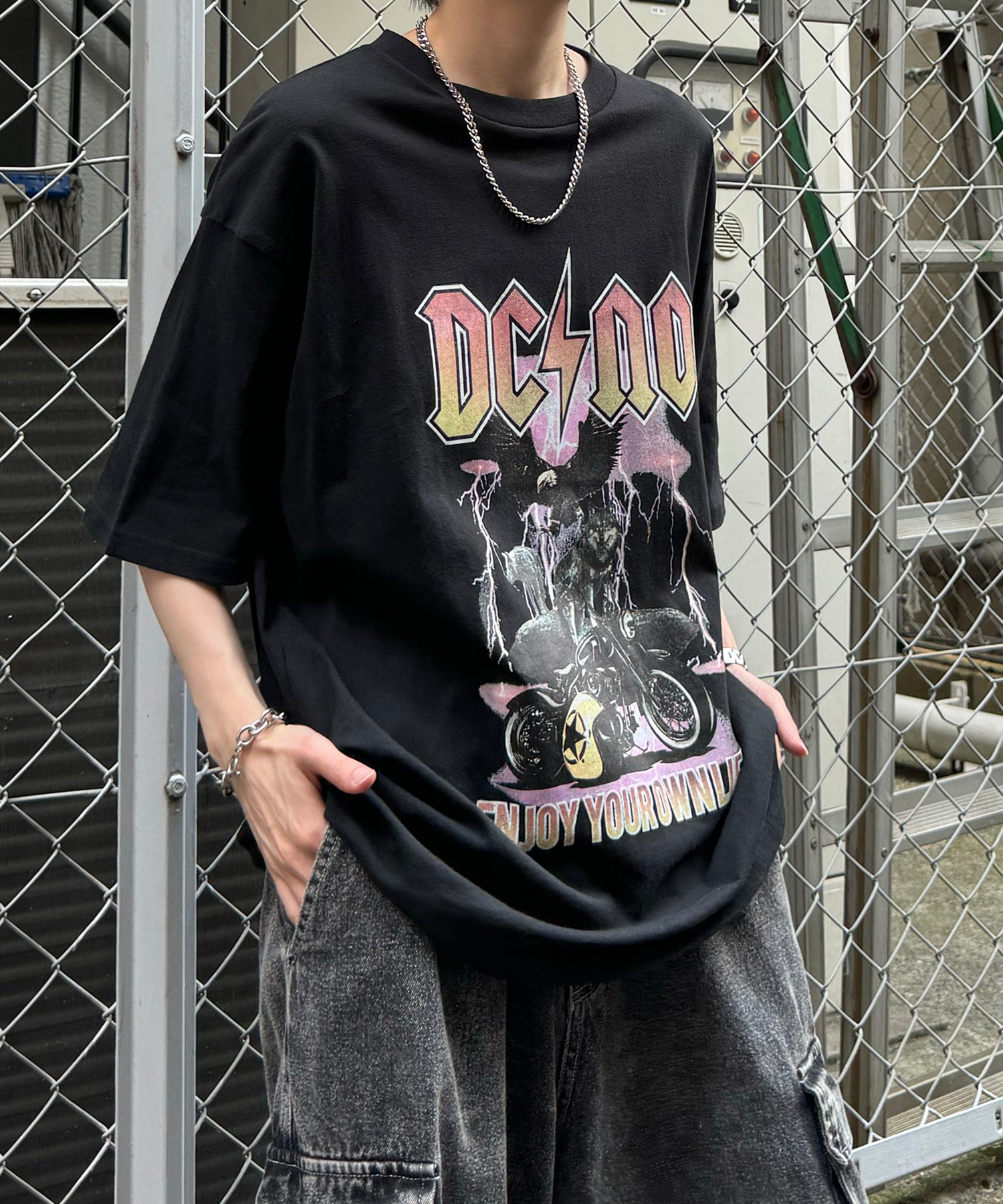 ヴィンテージライク ロックプリント レトロ ピグメント加工 ビッグシルエット半袖バンドTシャツ