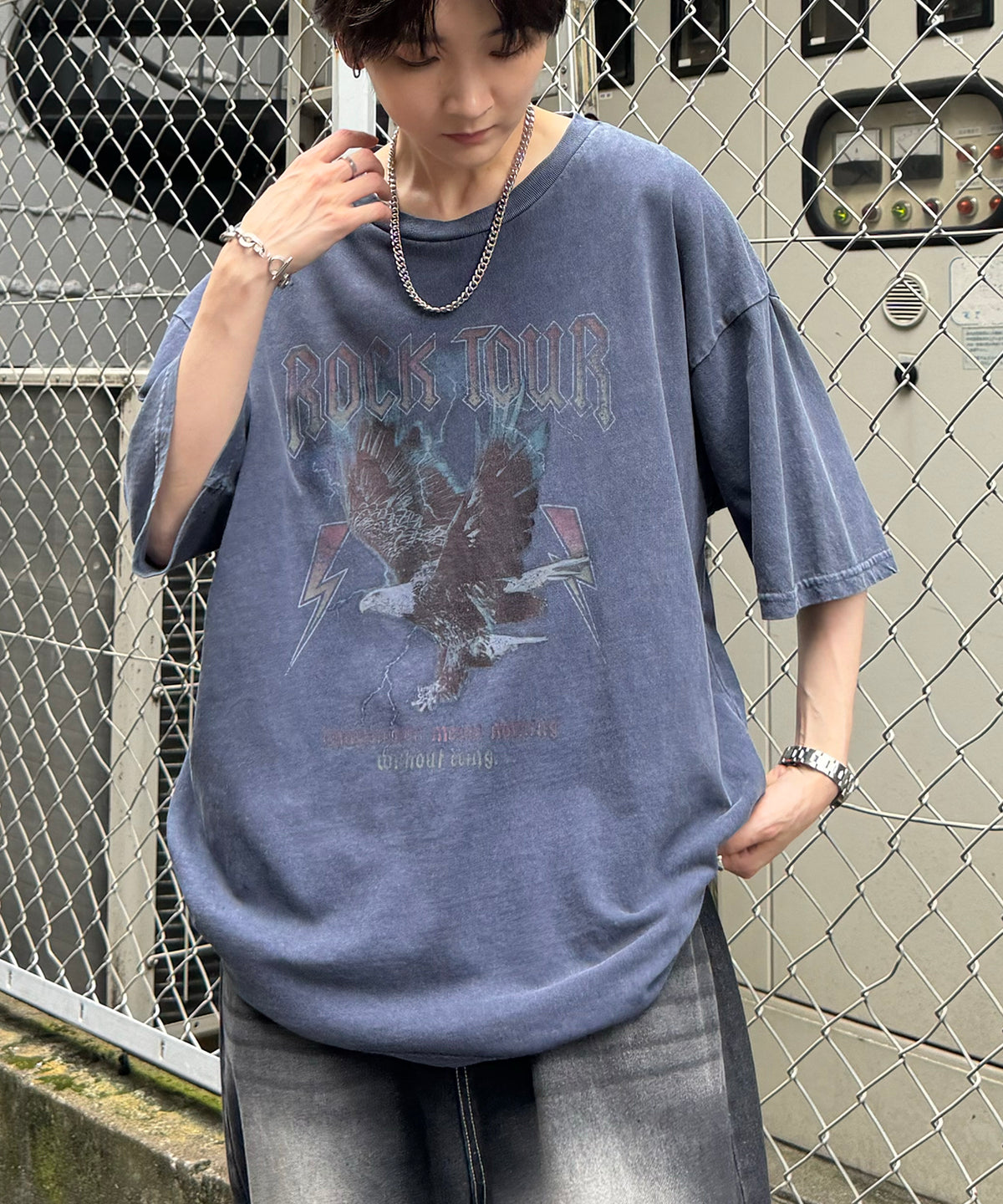 ヴィンテージライク ロックプリント レトロ ピグメント加工 ビッグシルエット半袖バンドTシャツ