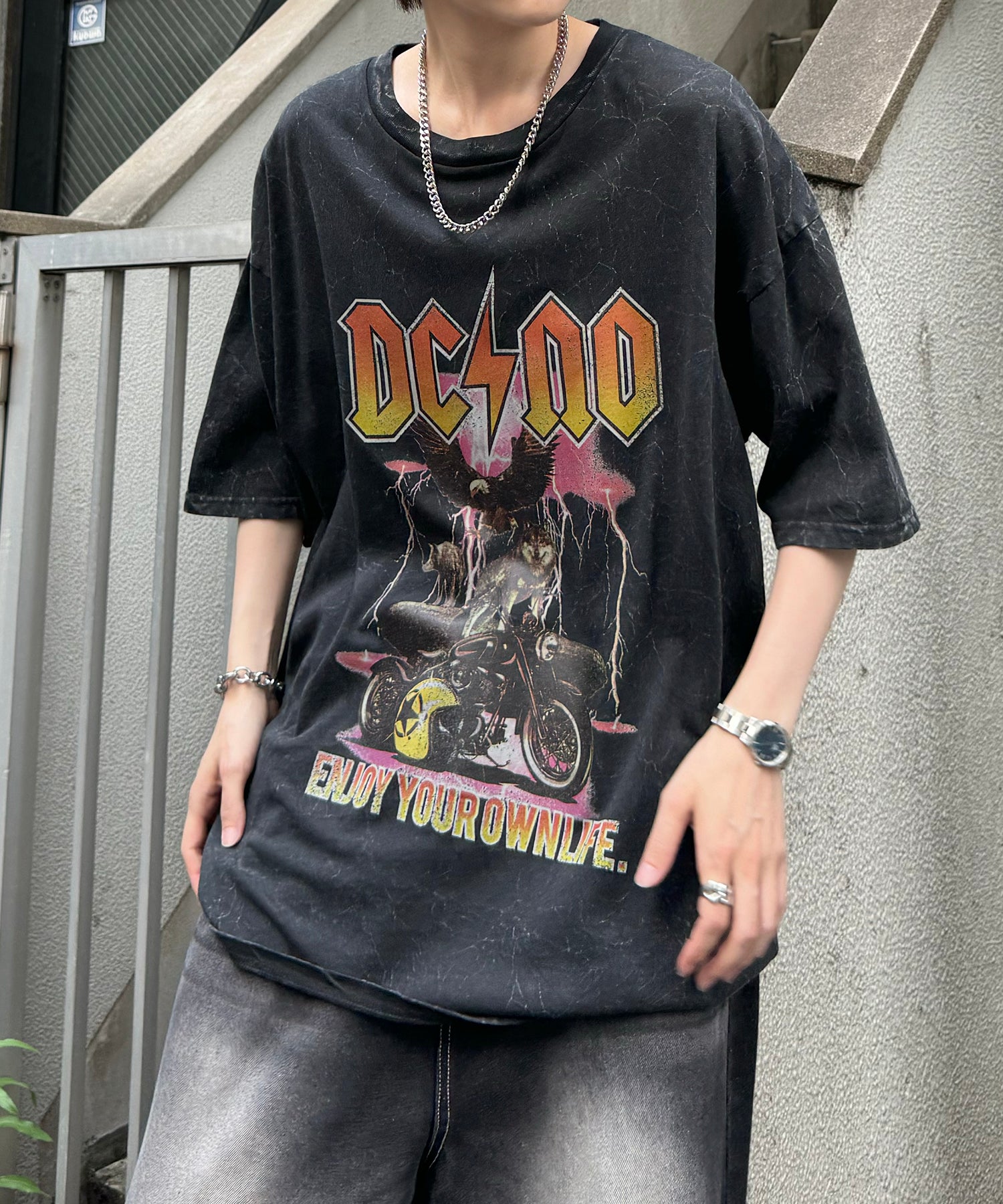ヴィンテージライク ロックプリント レトロ ピグメント加工 ビッグシルエット半袖バンドTシャツ
