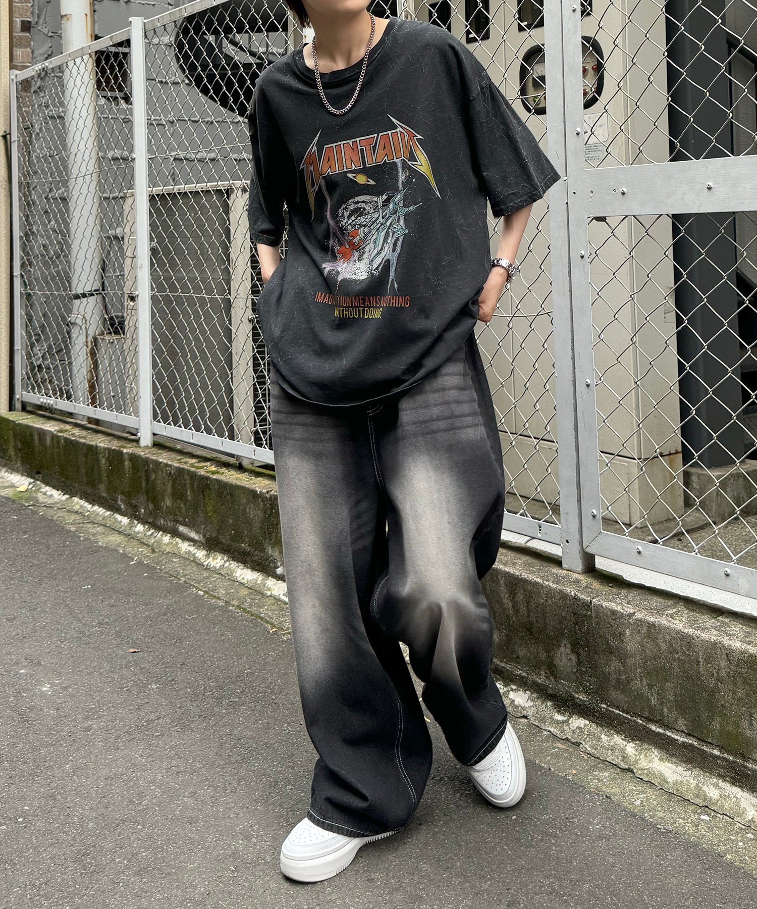 ヴィンテージライク ロックプリント レトロ ピグメント加工 ビッグシルエット半袖バンドTシャツ