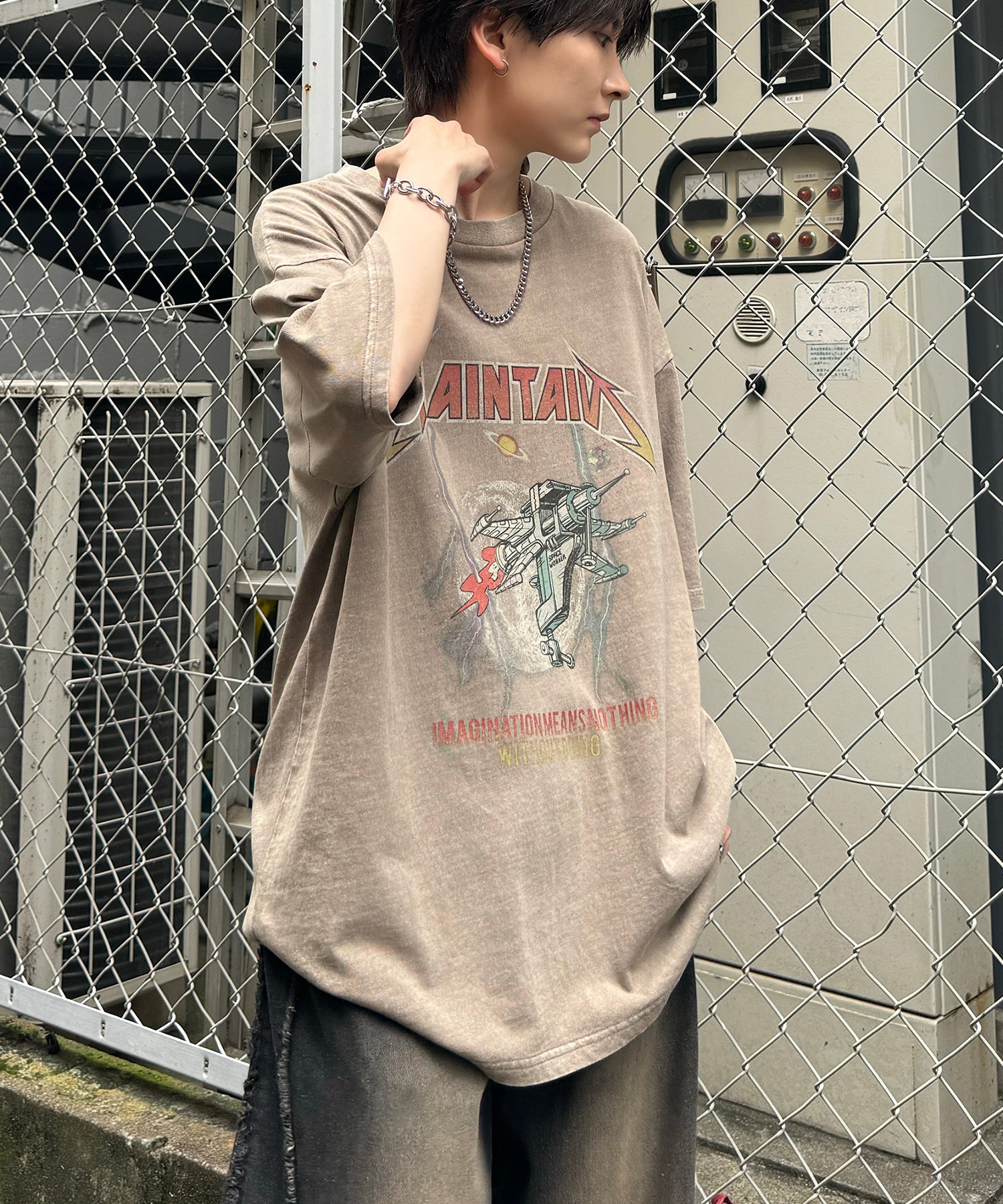 ヴィンテージライク ロックプリント レトロ ピグメント加工 ビッグシルエット半袖バンドTシャツ