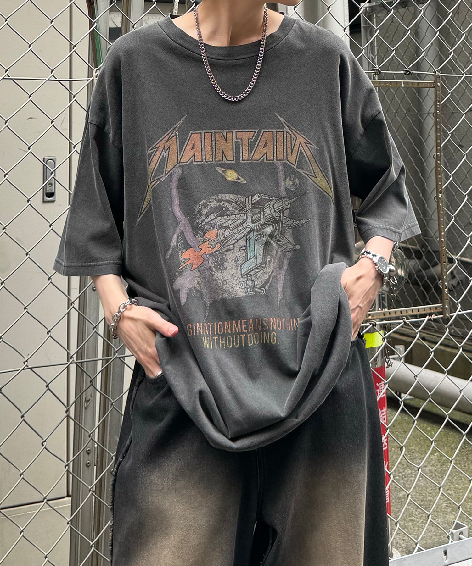 ヴィンテージライク ロックプリント レトロ ピグメント加工 ビッグシルエット半袖バンドTシャツ