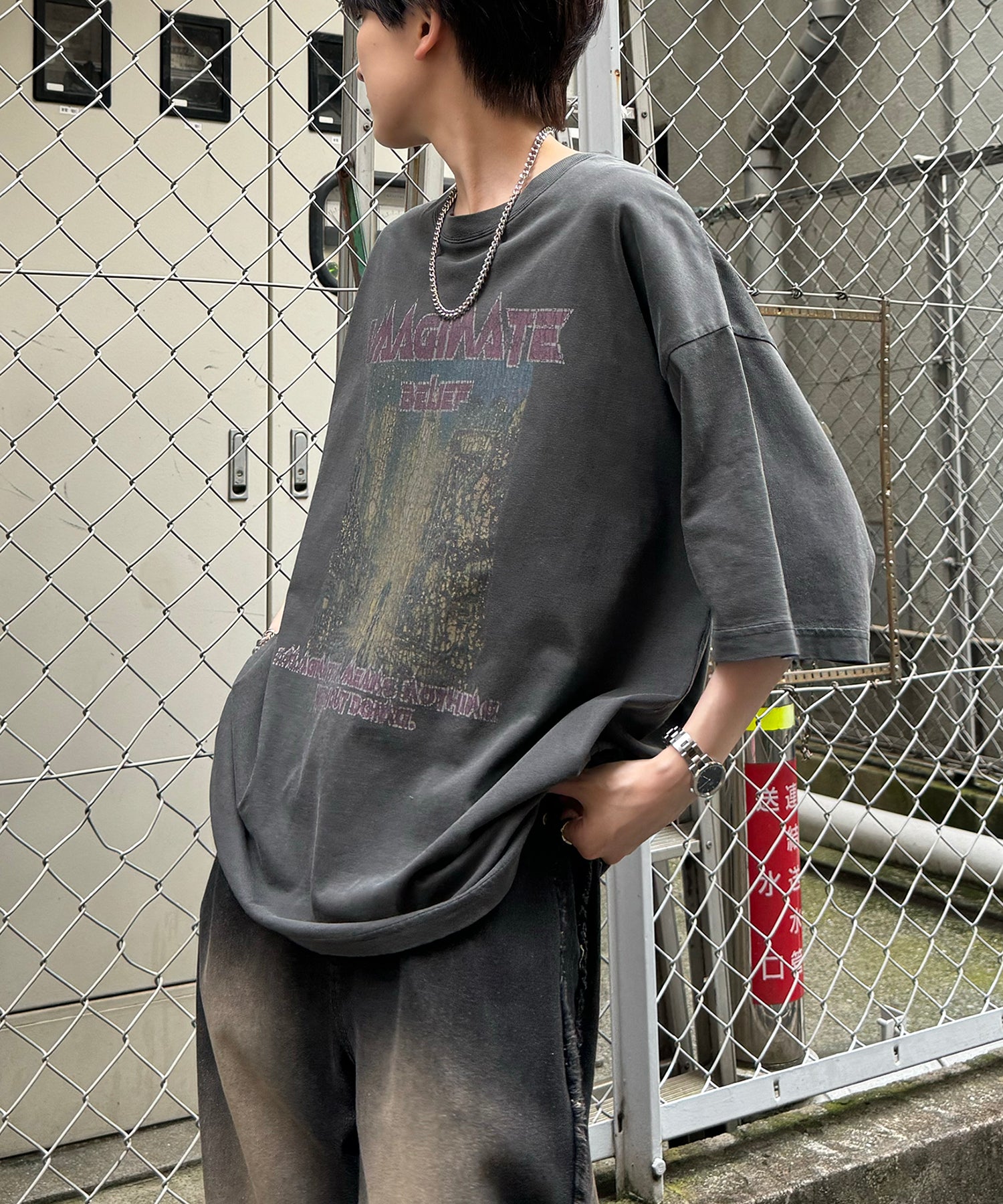 ヴィンテージライク ロックプリント レトロ ピグメント加工 ビッグシルエット半袖バンドTシャツ