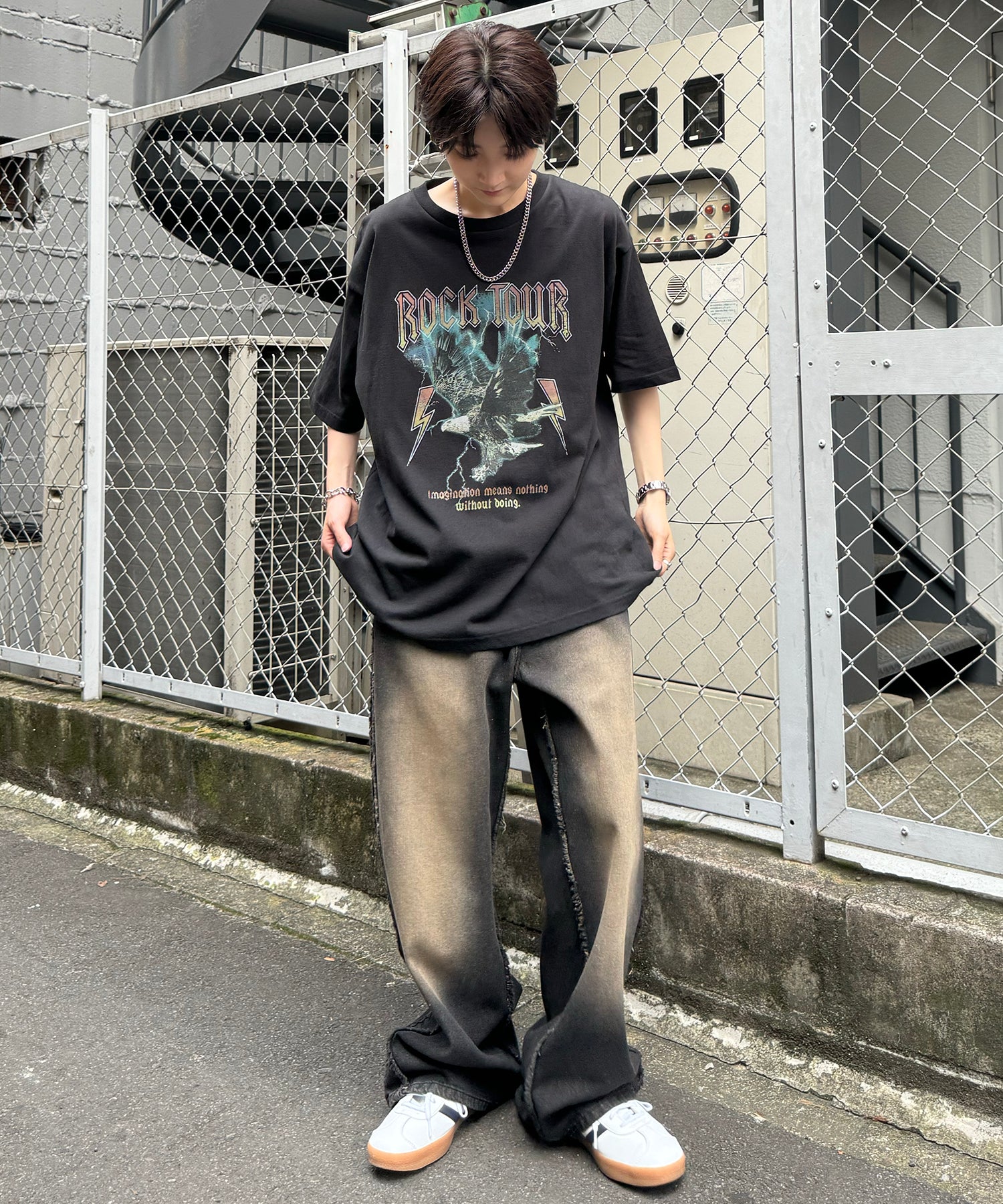 ヴィンテージライク ロックプリント レトロ ピグメント加工 ビッグシルエット半袖バンドTシャツ