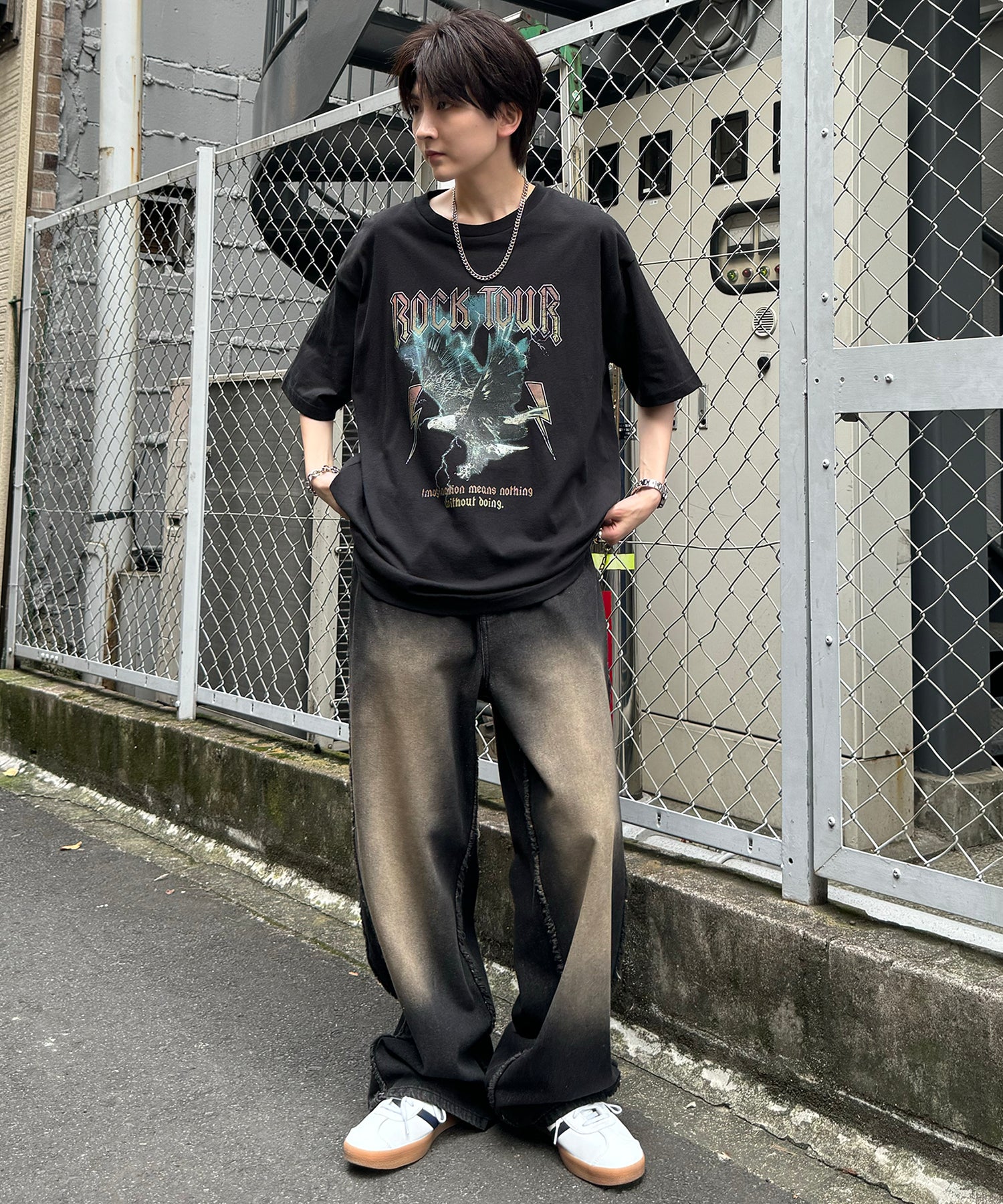 ヴィンテージライク ロックプリント レトロ ピグメント加工 ビッグシルエット半袖バンドTシャツ