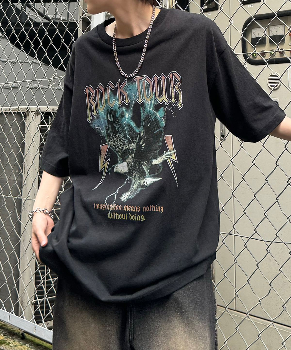 ヴィンテージライク ロックプリント レトロ ピグメント加工 ビッグシルエット半袖バンドTシャツ
