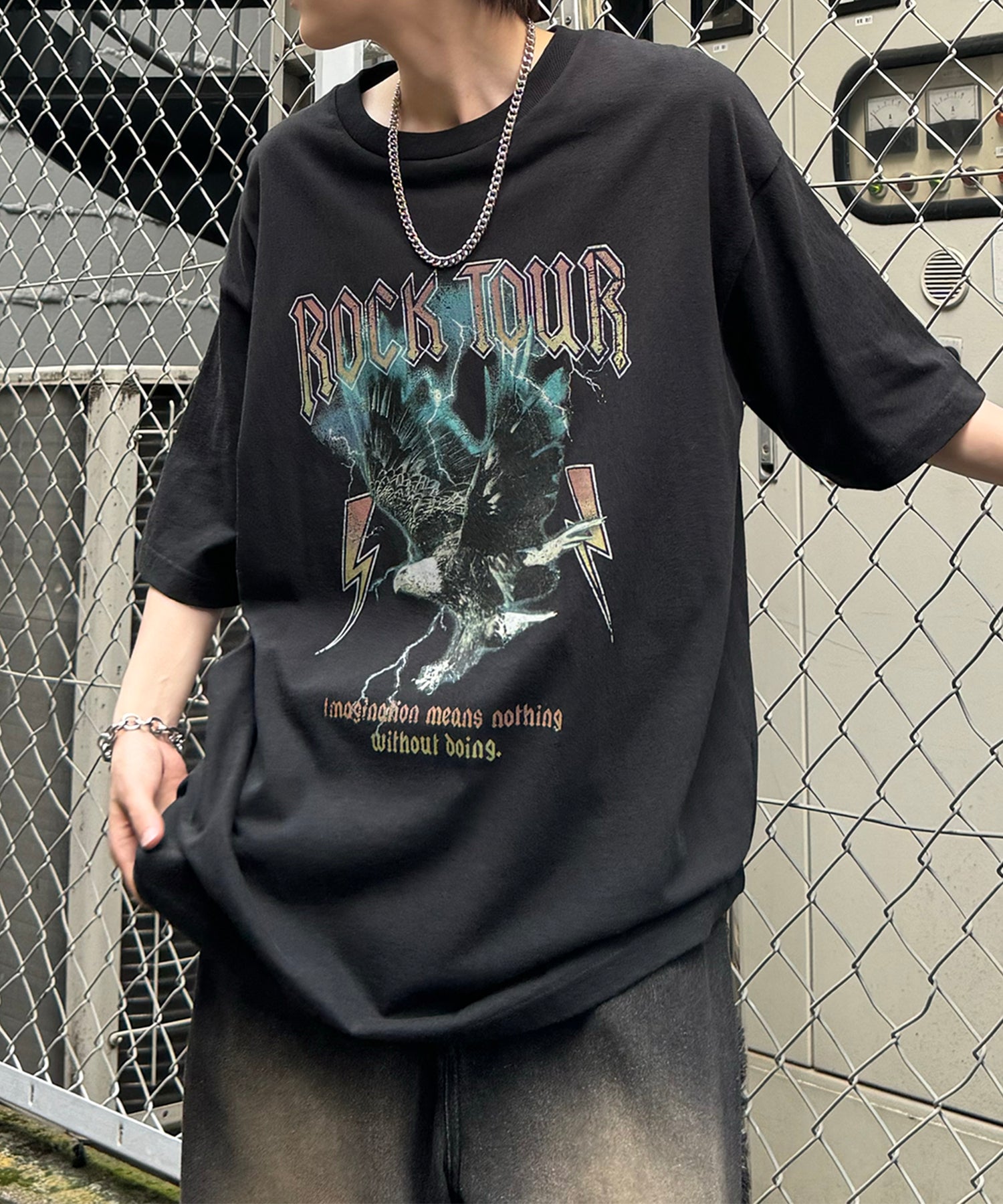 ヴィンテージライク ロックプリント レトロ ピグメント加工 ビッグシルエット半袖バンドTシャツ