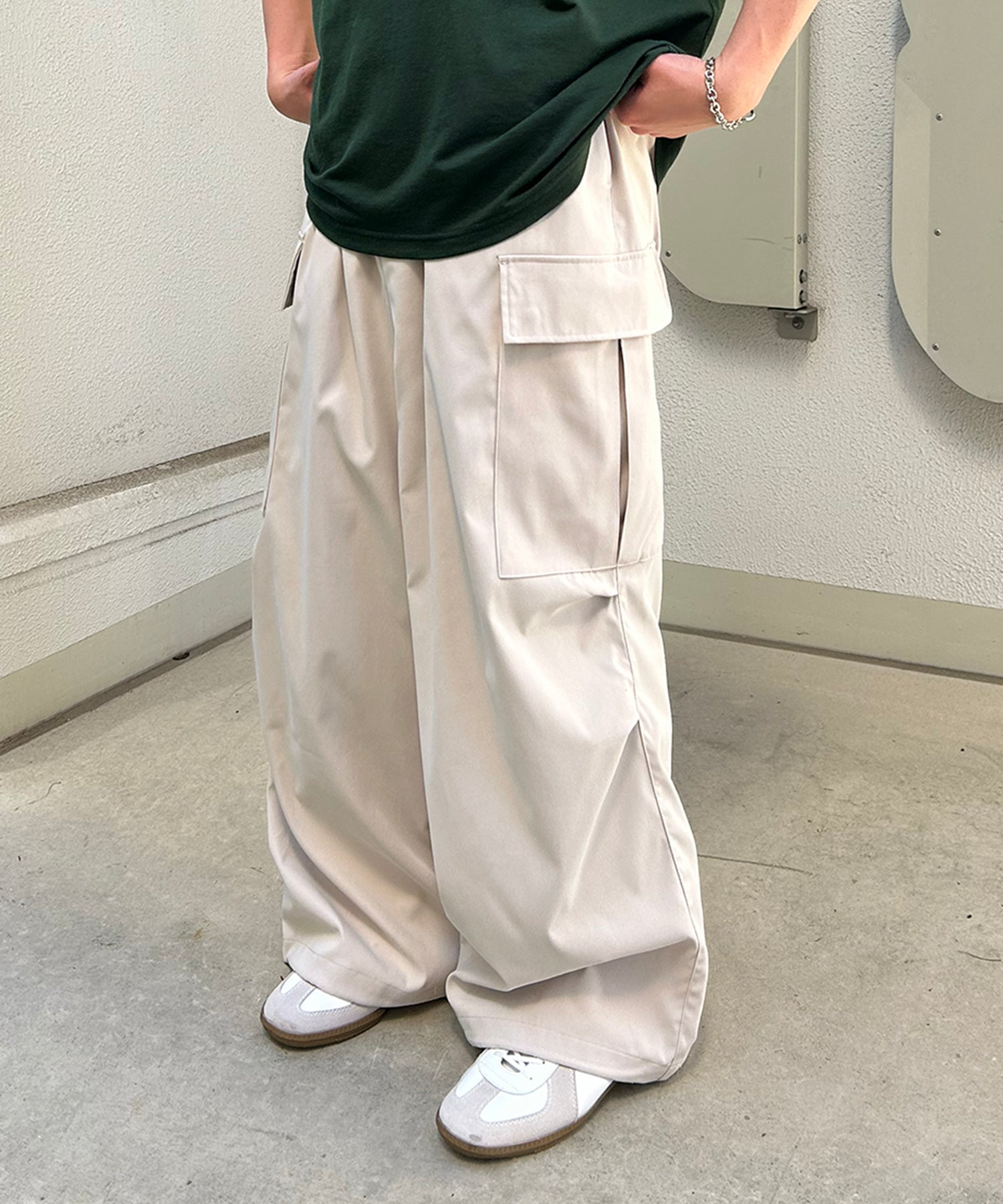 25SS【新色追加】セットアップ対応 ミリタリーワイドカーゴパンツ オーバーサイズ  サイドポケット 裾ドローコード パラシュートパンツ