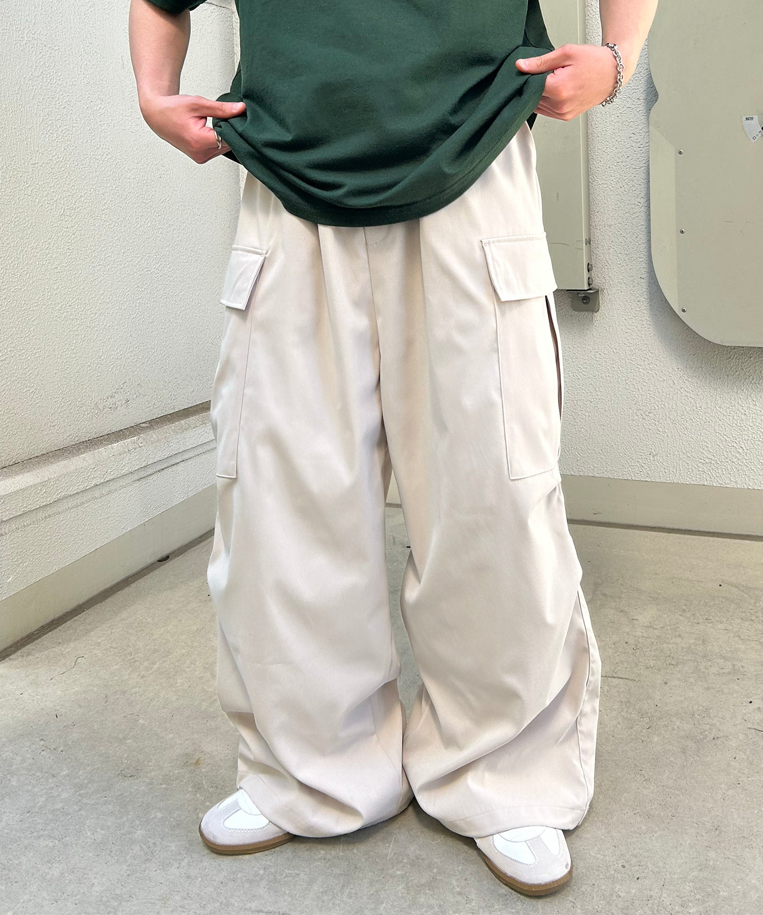 25SS【新色追加】セットアップ対応 ミリタリーワイドカーゴパンツ オーバーサイズ  サイドポケット 裾ドローコード パラシュートパンツ