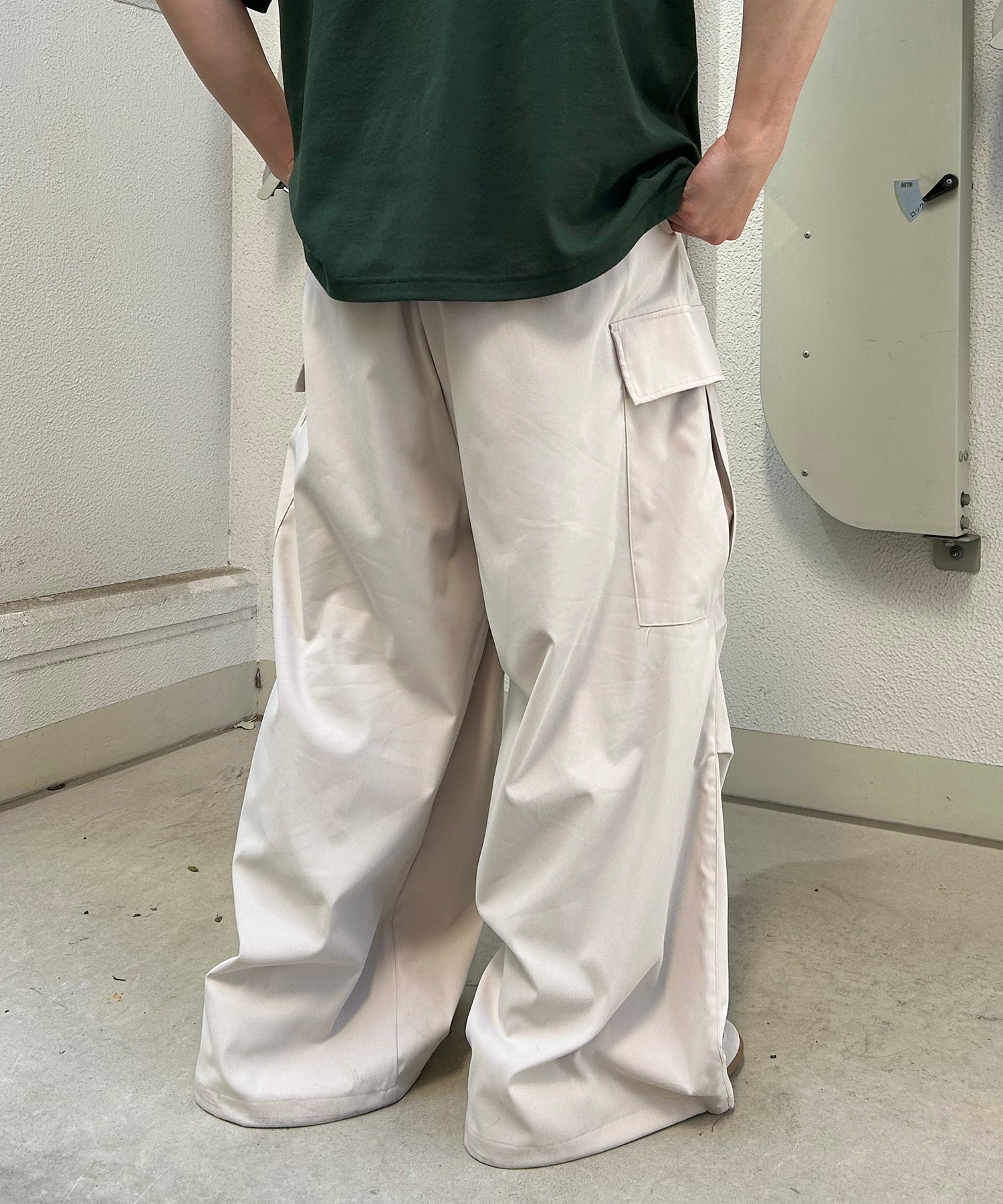 25SS【新色追加】セットアップ対応 ミリタリーワイドカーゴパンツ オーバーサイズ  サイドポケット 裾ドローコード パラシュートパンツ
