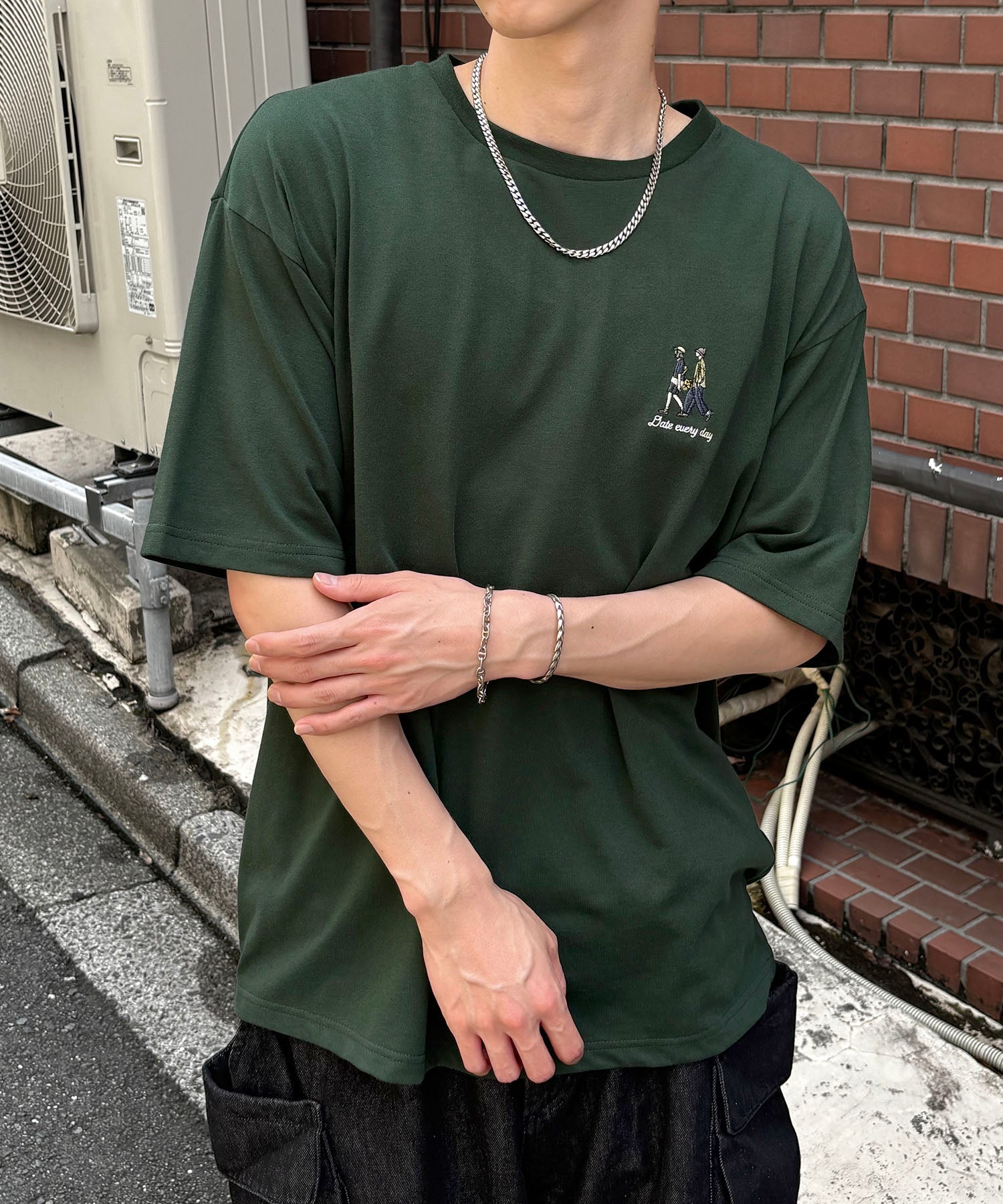 25SS 新柄追加 ワンポイント刺繍ロゴ ヒゲオジ / デイリーウォーキング ビッグシルエット半袖Tシャツ