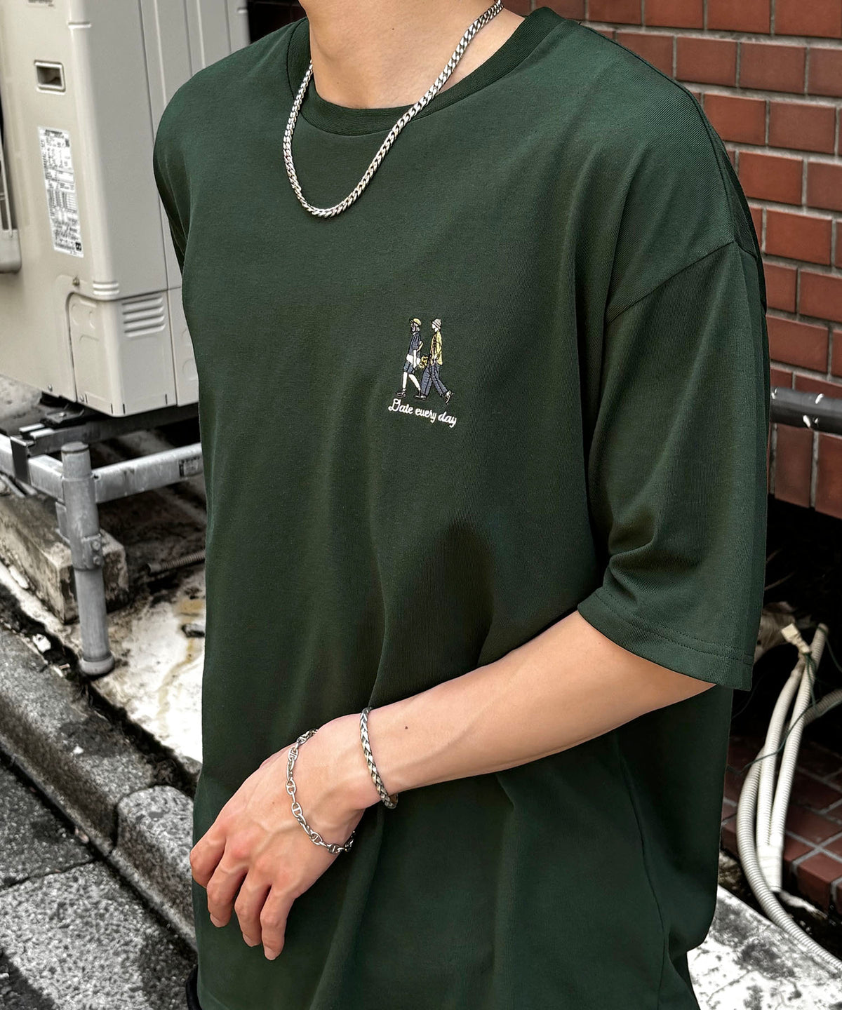 25SS 新柄追加 ワンポイント刺繍ロゴ ヒゲオジ / デイリーウォーキング ビッグシルエット半袖Tシャツ