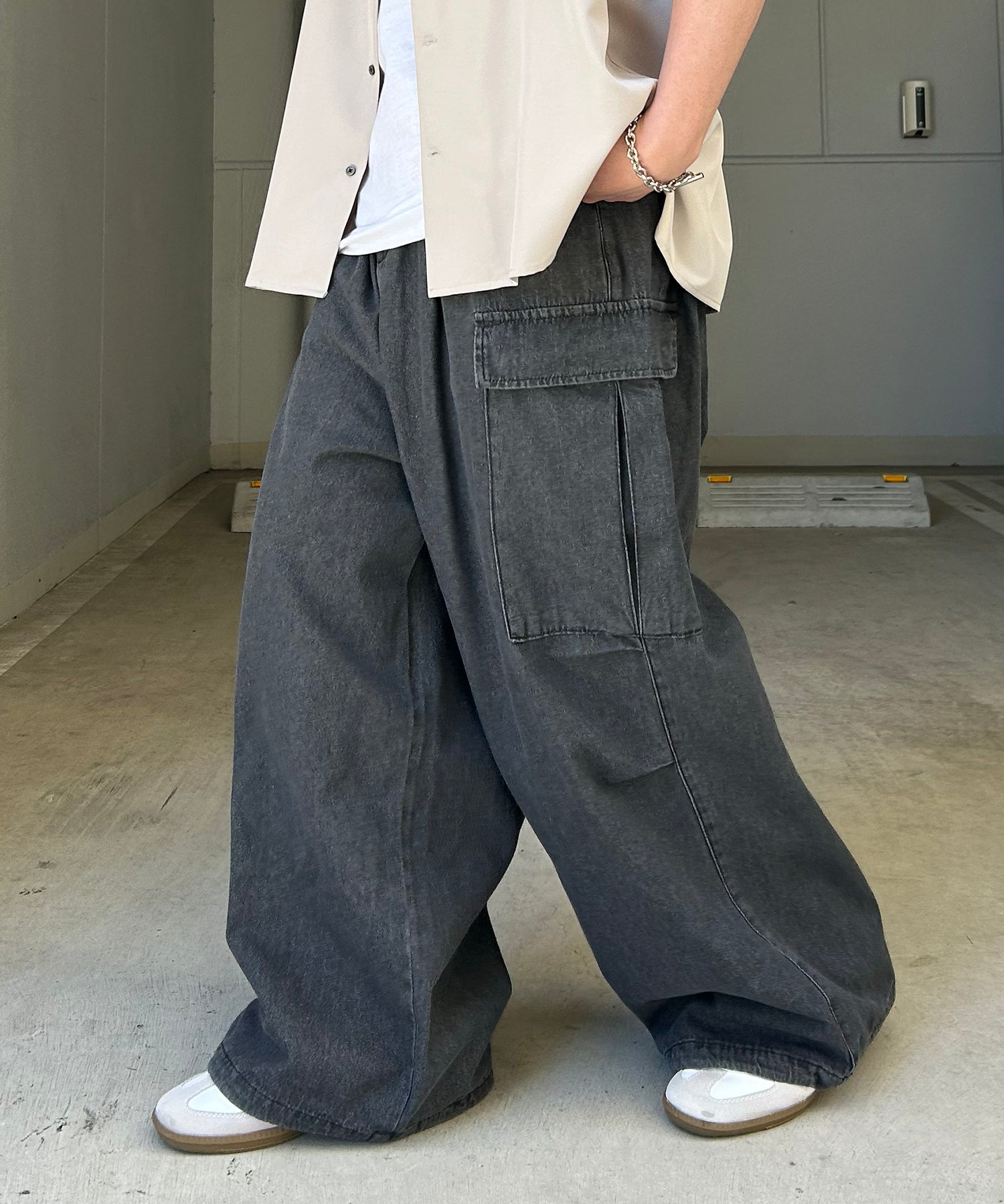 25SS【新色追加】セットアップ対応 ミリタリーワイドカーゴパンツ オーバーサイズ  サイドポケット 裾ドローコード パラシュートパンツ