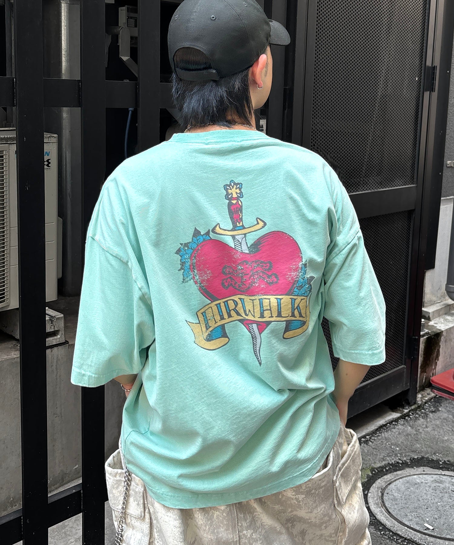 25SS【AIRWALK】ヴィンテージライク ハードグラフィック ボックスシルエット半袖Tシャツ