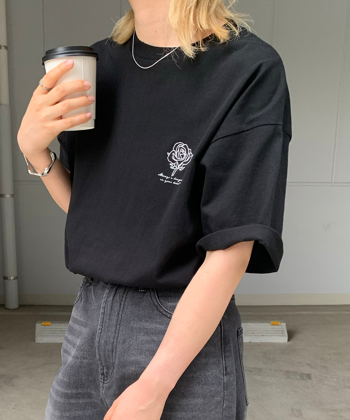 ワンポイント刺繍ロゴ ビッグシルエット半袖Tシャツ