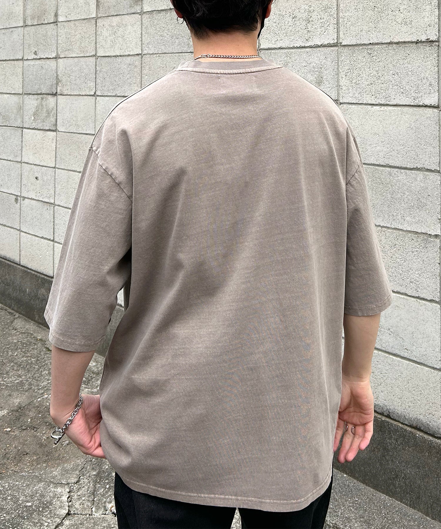 ヴィンテージライク ピグメント加工 アメカジ風 レトロプリント ロックTシャツ