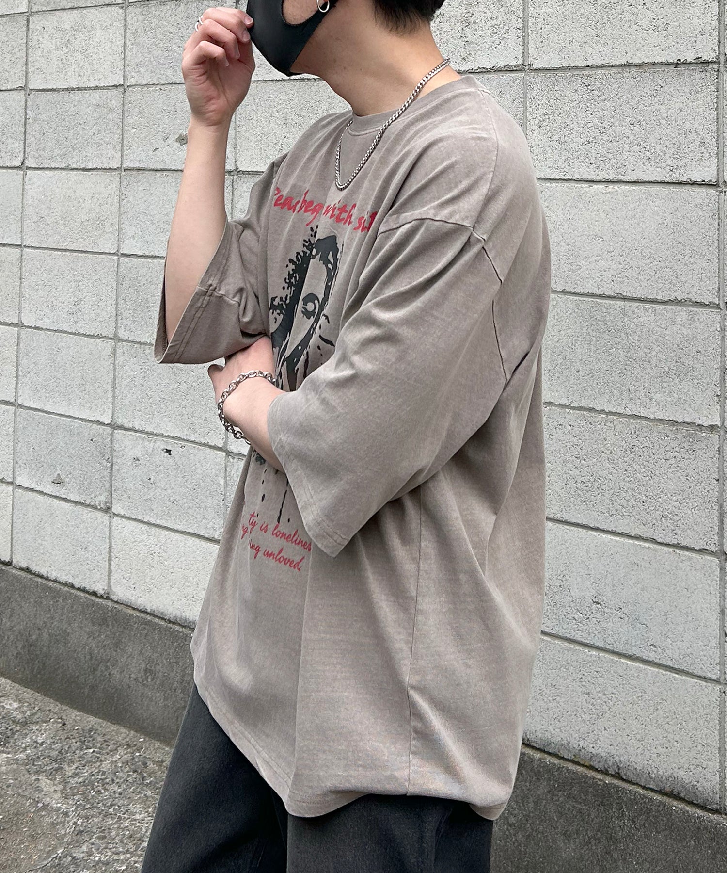 ヴィンテージライク ピグメント加工 アメカジ風 レトロプリント ロックTシャツ