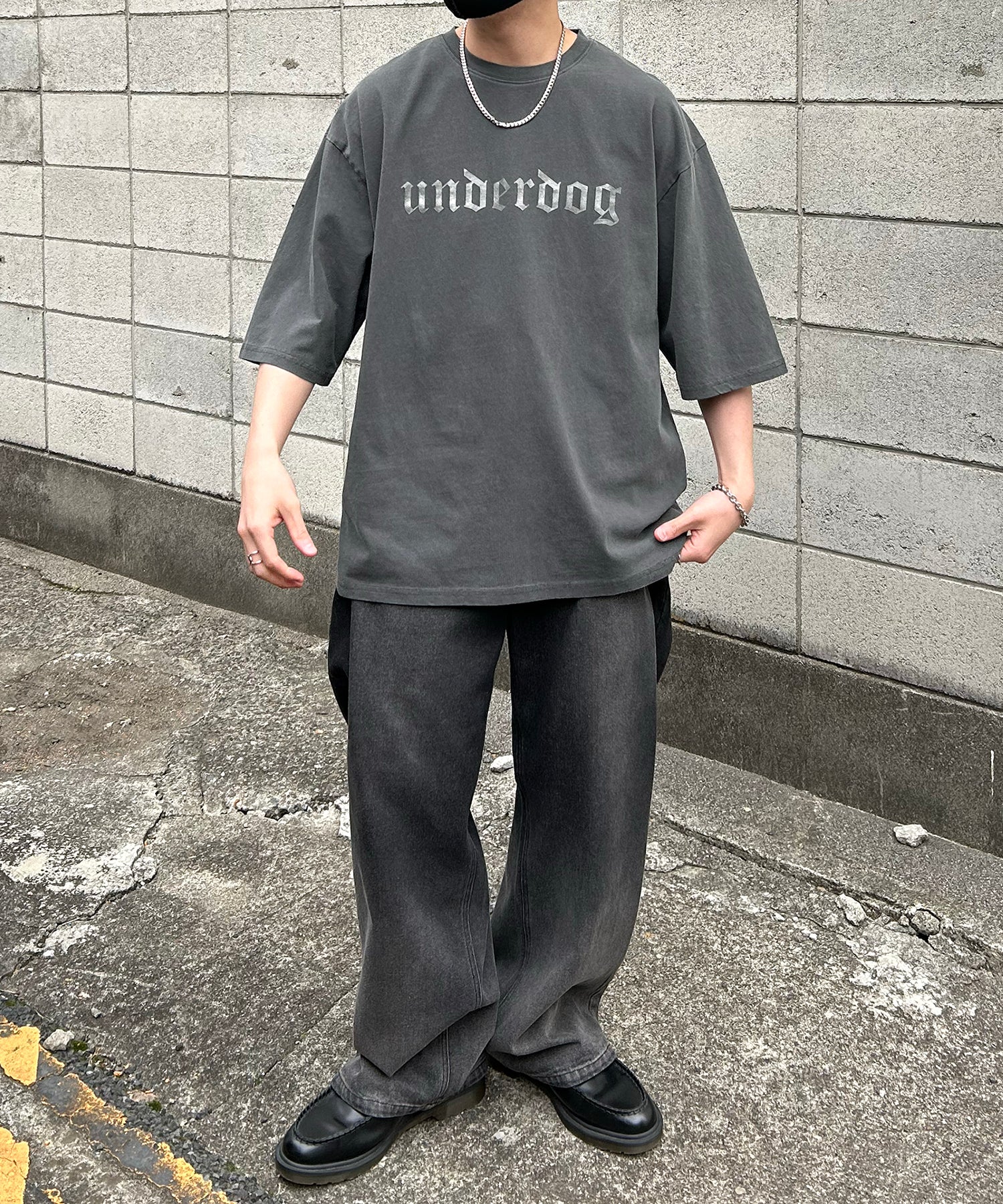 ヴィンテージライク ピグメント加工 アメカジ風 レトロプリント ロックTシャツ