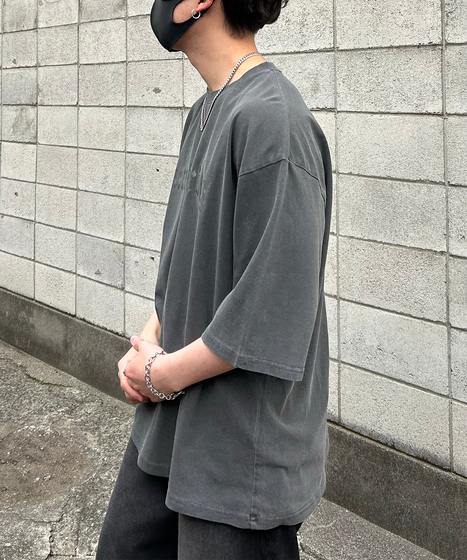 ヴィンテージライク ピグメント加工 アメカジ風 レトロプリント ロックTシャツ