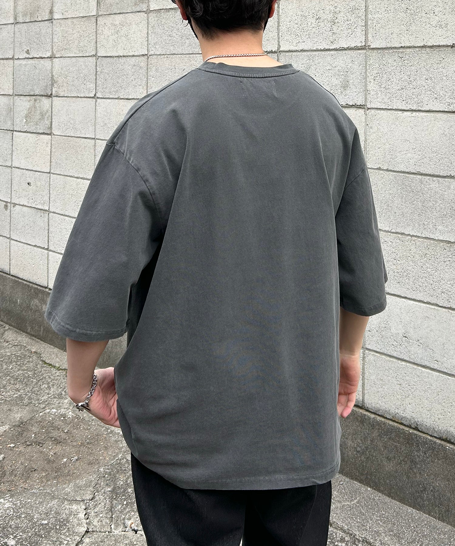 ヴィンテージライク ピグメント加工 アメカジ風 レトロプリント ロックTシャツ