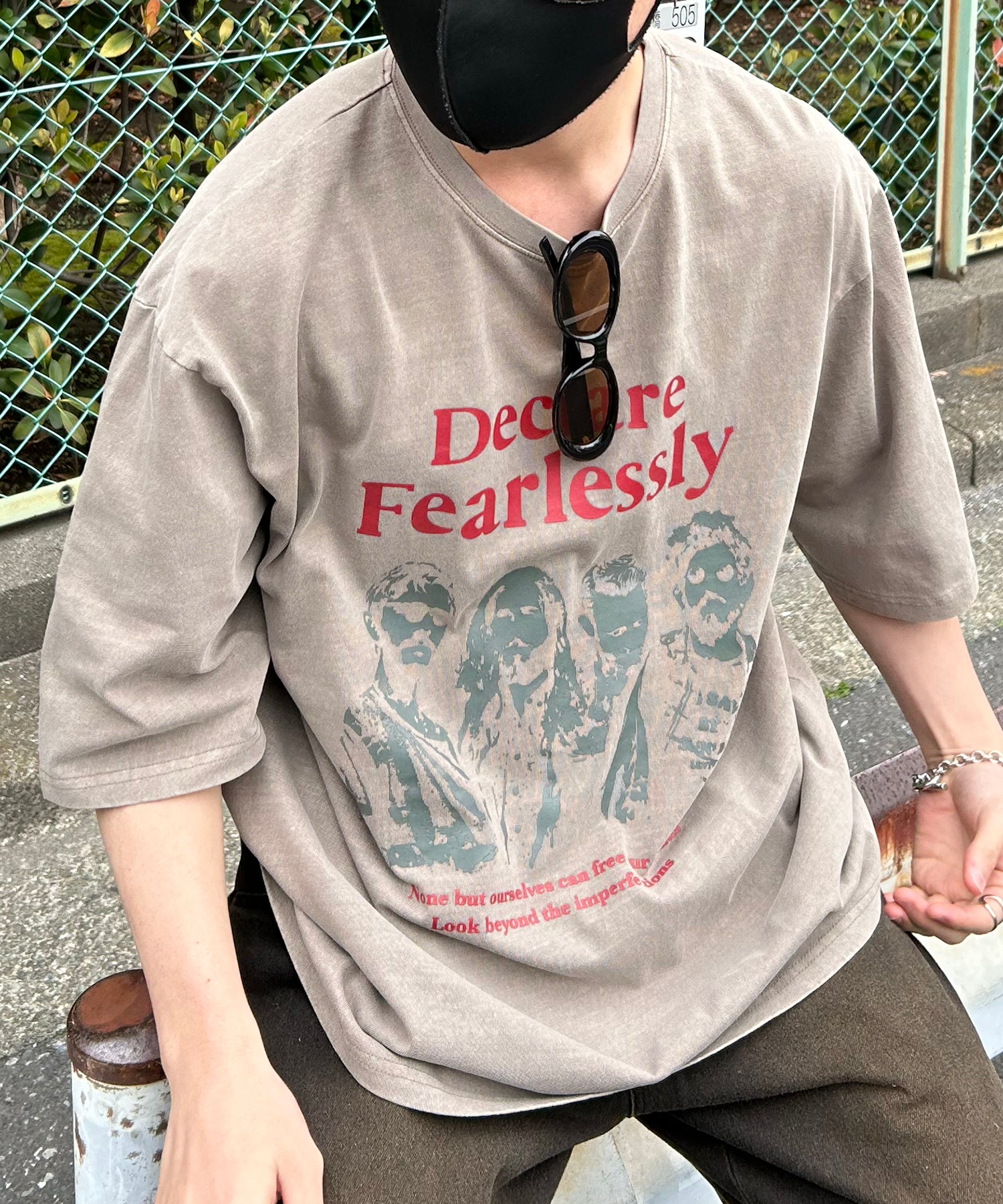 ヴィンテージライク ピグメント加工 アメカジ風 レトロプリント ロックTシャツ