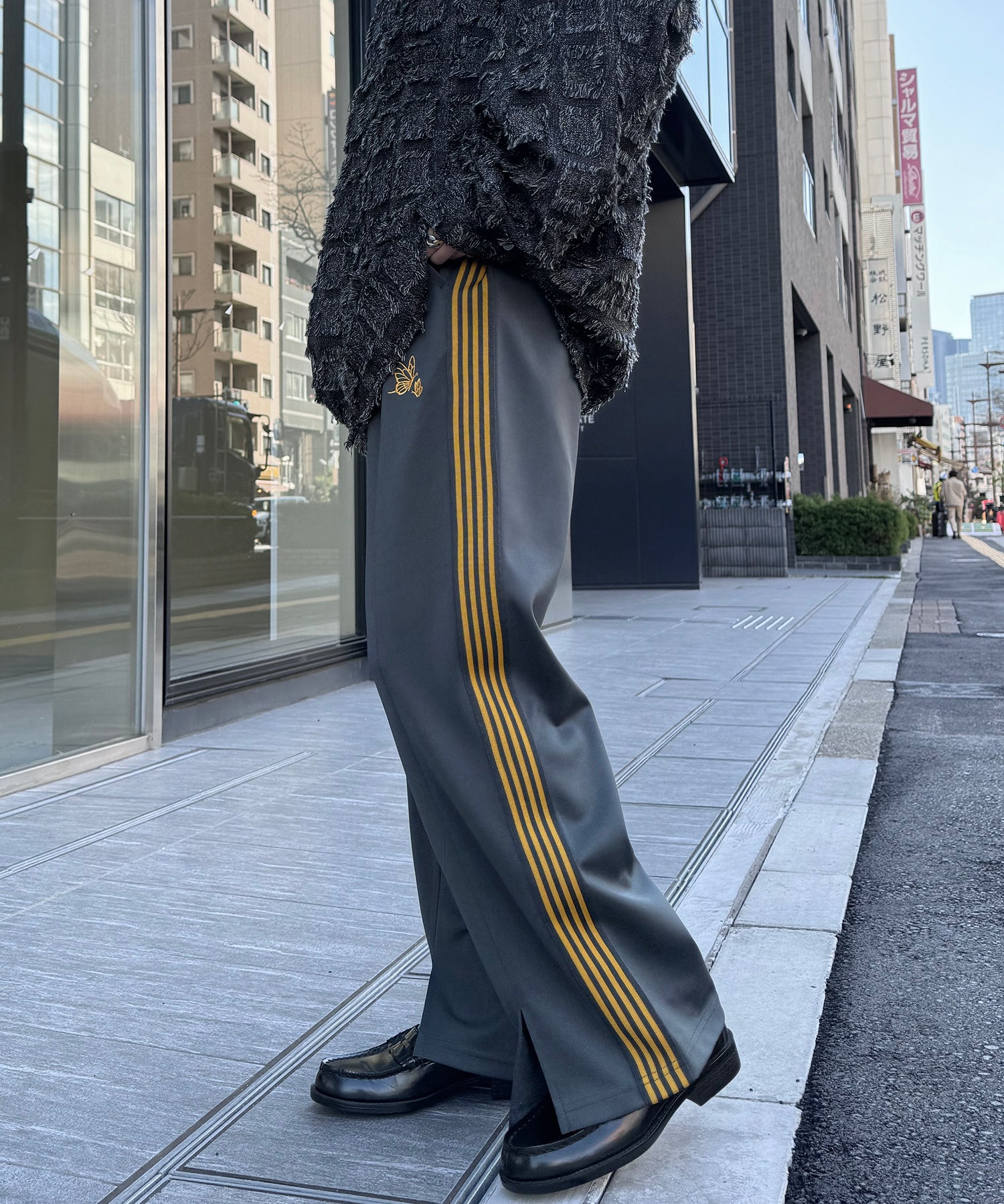 【セットアップ対応】"WEB限定" サイドライン ワンポイント刺繍 センタースリット ジャージパンツ