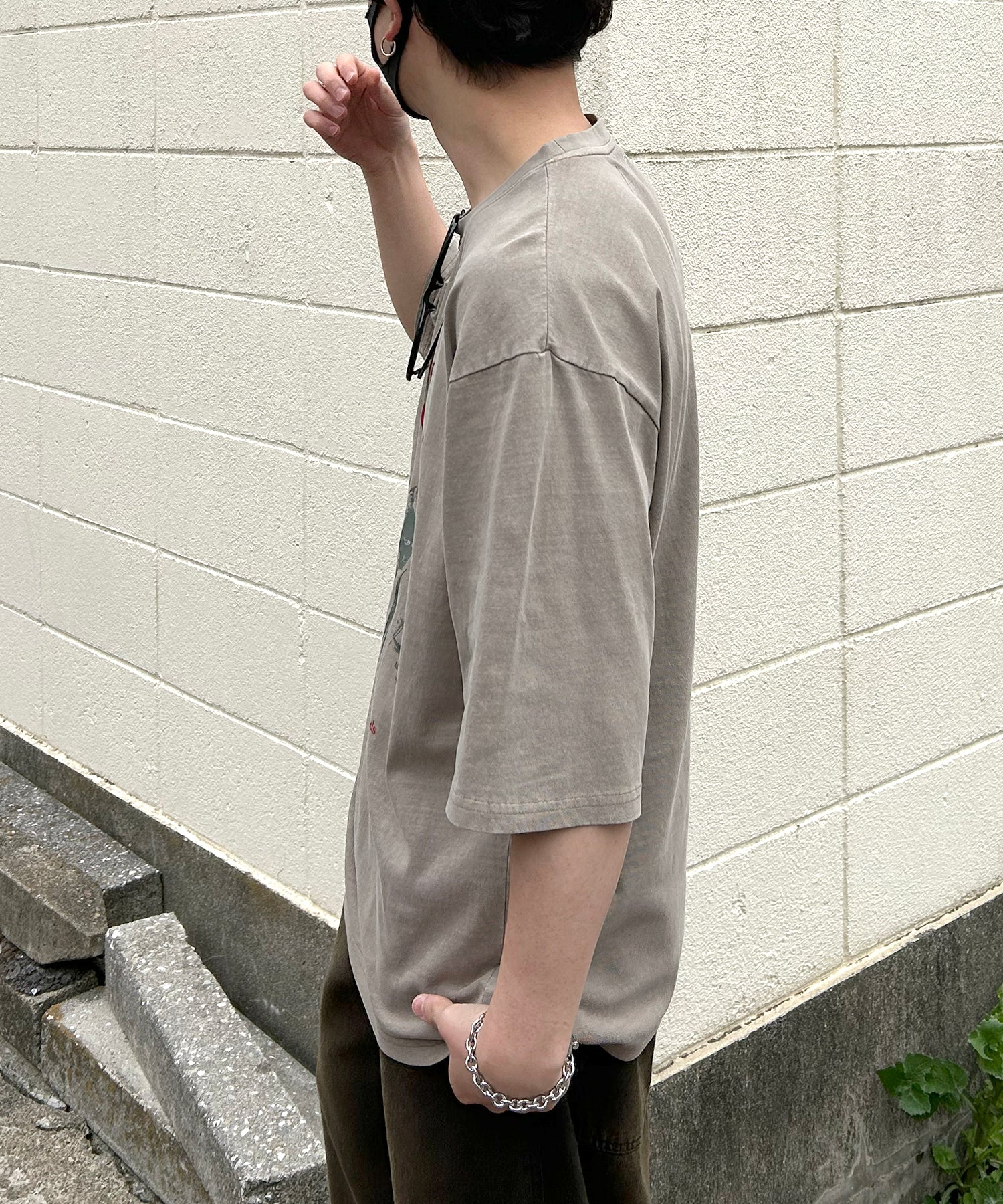 ヴィンテージライク ピグメント加工 アメカジ風 レトロプリント ロックTシャツ