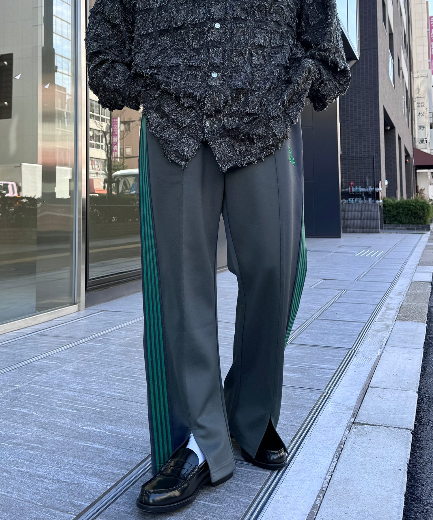 【セットアップ対応】"WEB限定" サイドライン ワンポイント刺繍 センタースリット ジャージパンツ