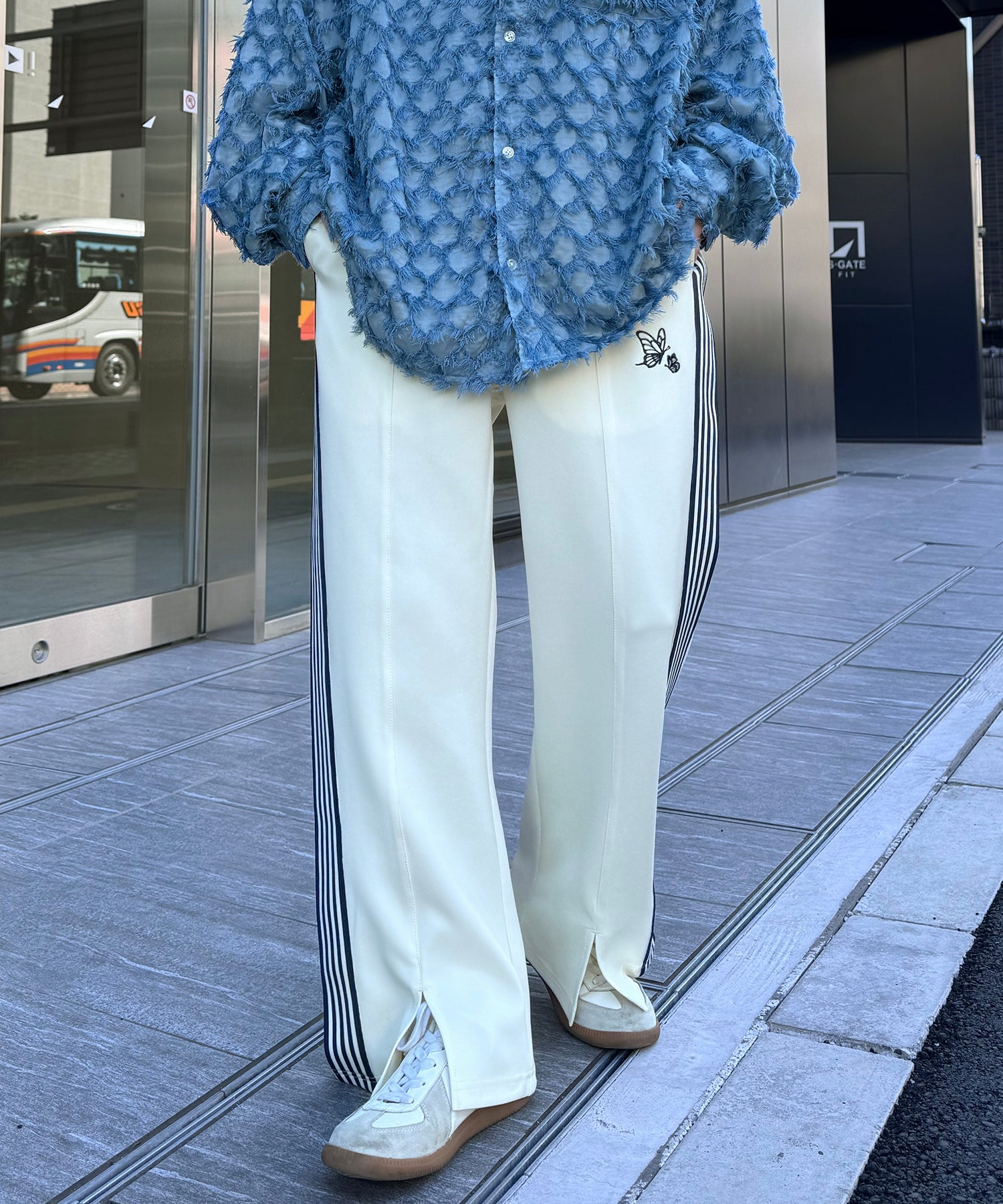 【セットアップ対応】"WEB限定" サイドライン ワンポイント刺繍 センタースリット ジャージパンツ